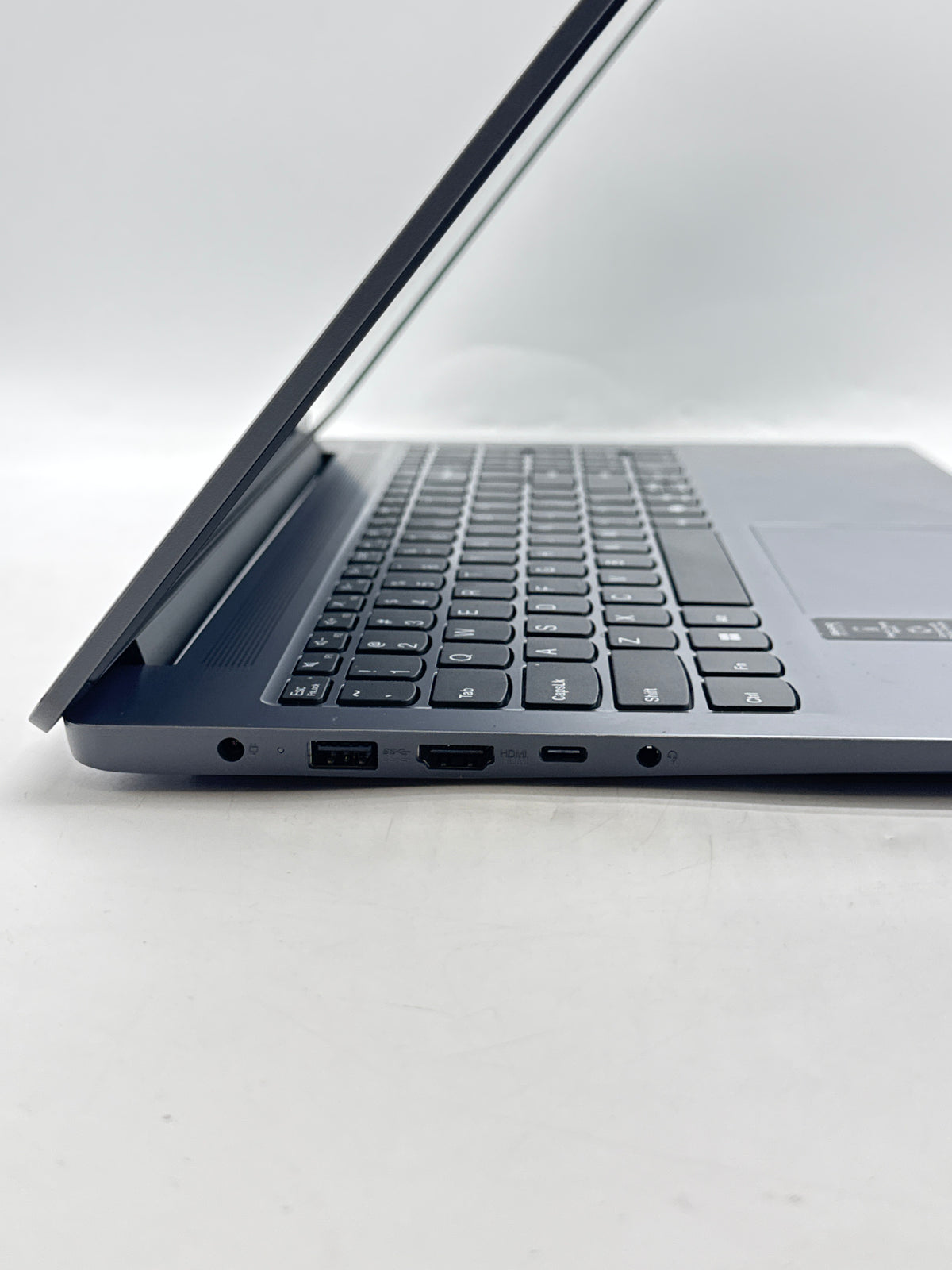Lenovo IdeaPad Slim 3 15ITN9 15" Intel N50 8GB RAM 128GB SSD Blue - Used
