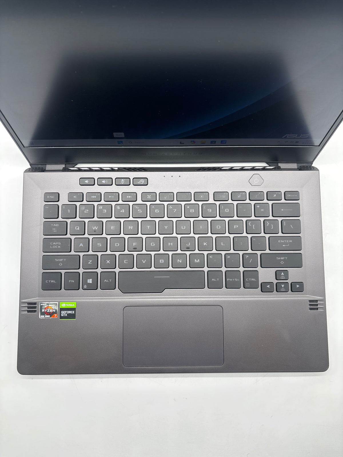 ASUS ROG Zephyrus G14 GA401I 14" AMD Ryzen 7 4800HS 8GB RAM 512GB SSD GTX 1650 Metallic Gray - Used