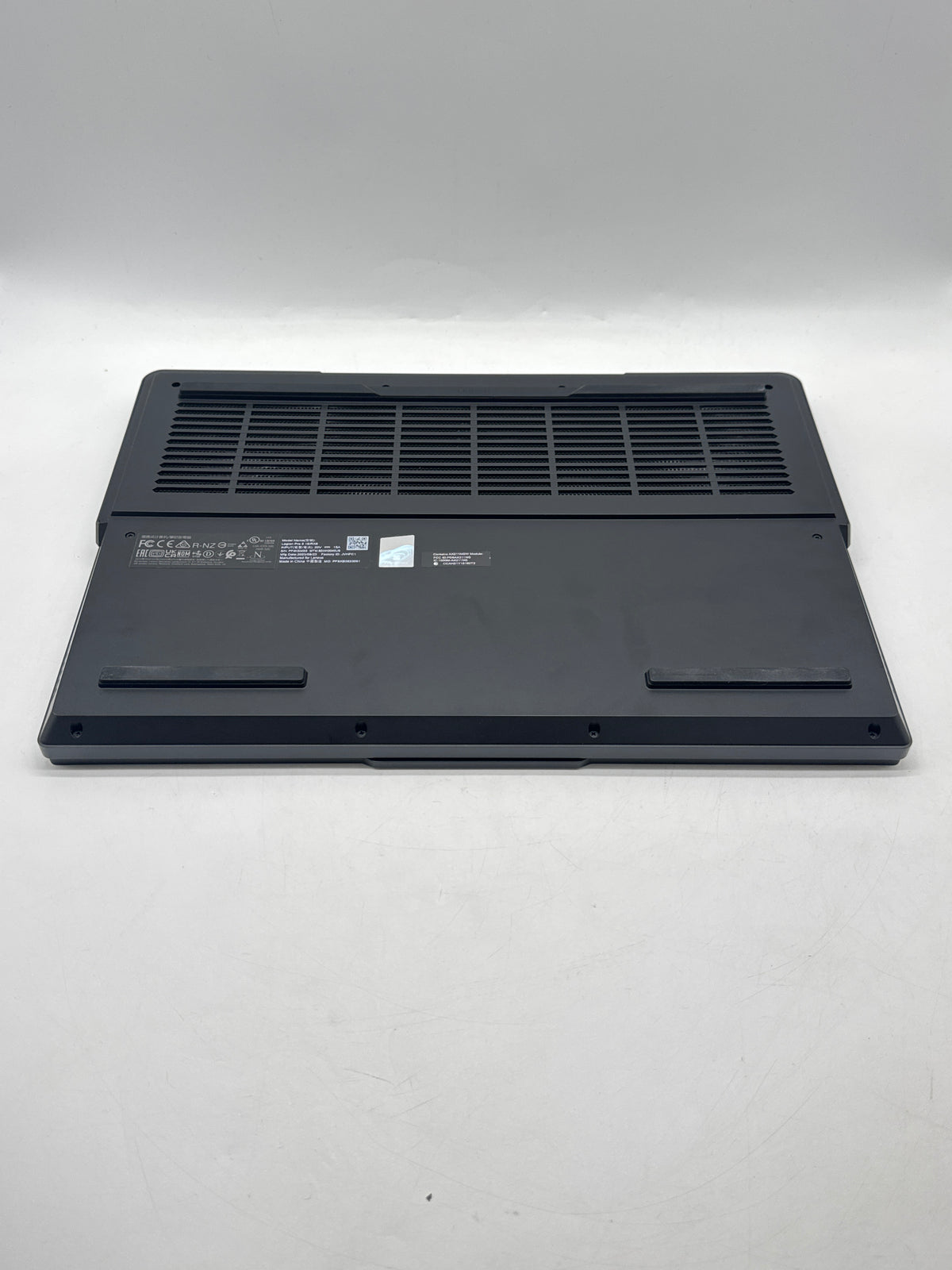 Lenovo Legion Pro 5 16IRX8 17" Core i7 13700HX 32GB RAM 1TB SSD RTX 4070 - Used