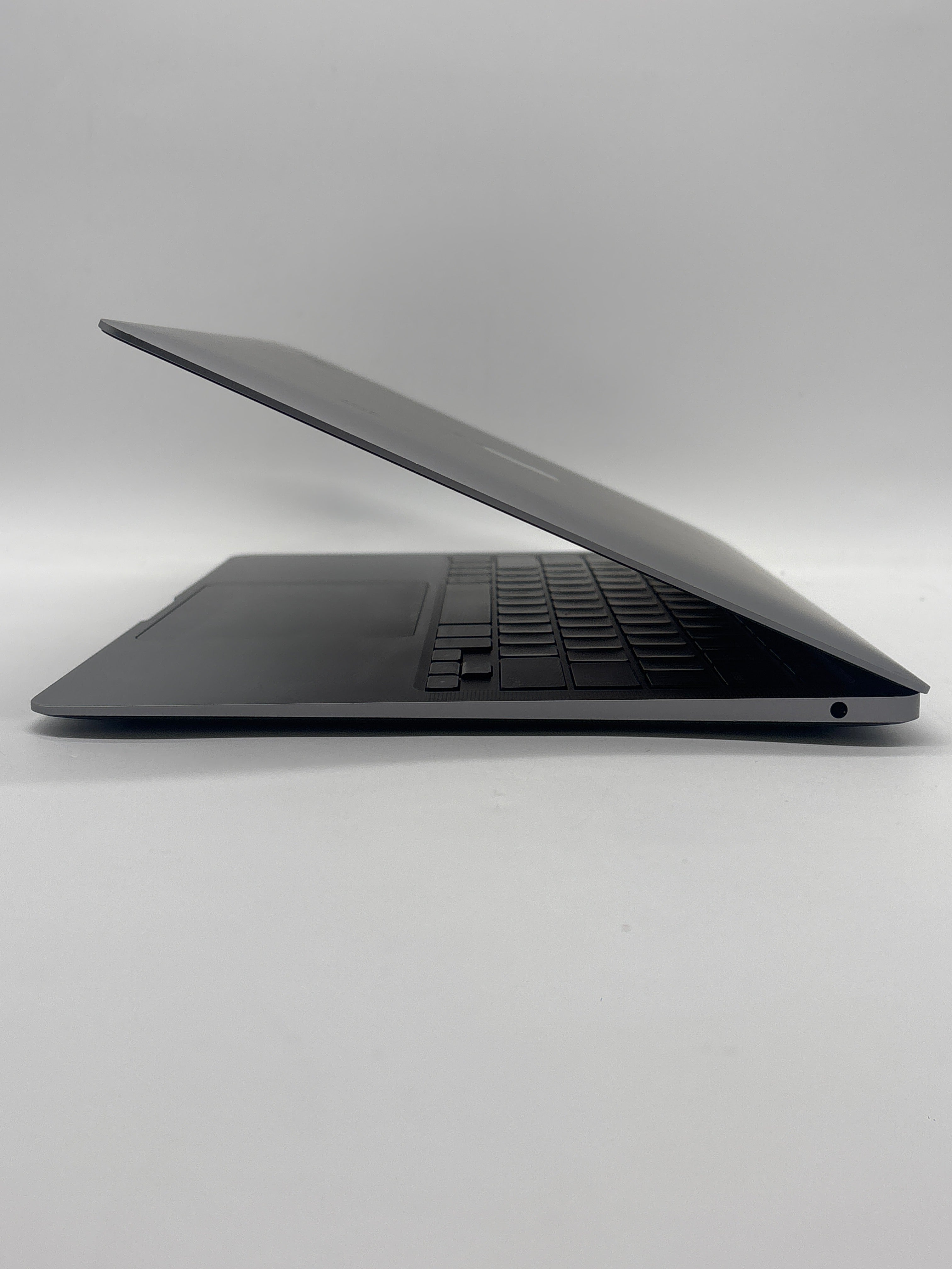Apple MacBook Air A2179 i3 8GB RAM 256GB SSD
