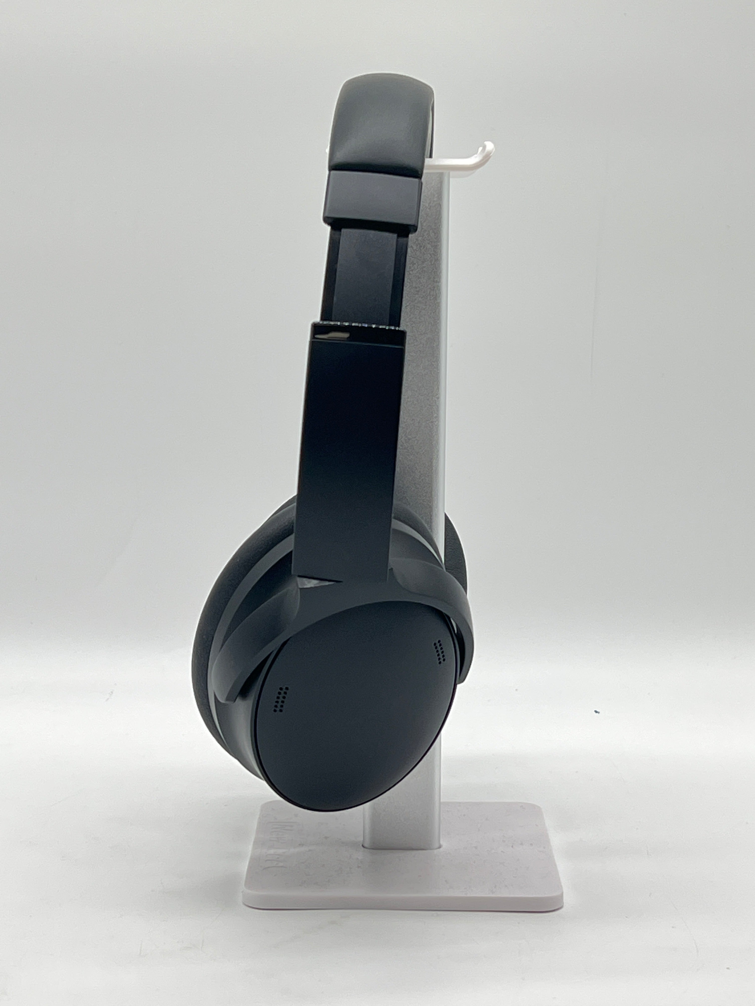 Bose QuietComfort Black Over Ear Headphones Wireless Noise Cancellation