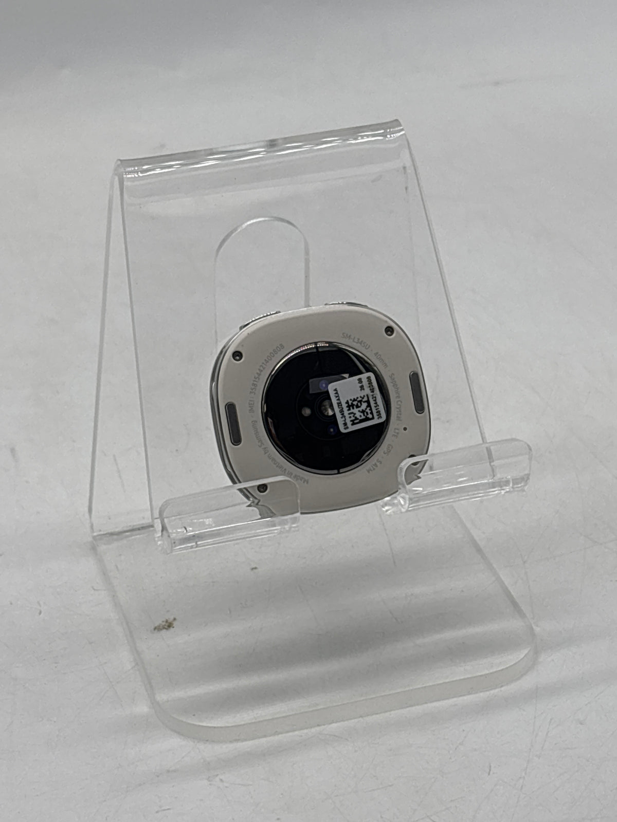 Samsung Galaxy Watch 9 SM-L345U 40mm Cream Wifi + Cellular - Used