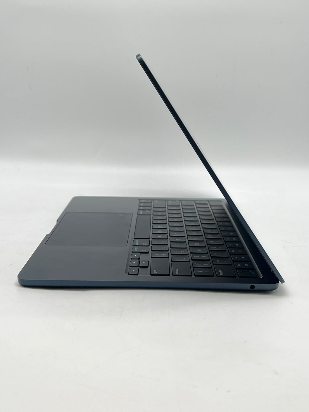 Apple MacBook Air 13" M4 A3240 16GB RAM 256GB SSD - Used