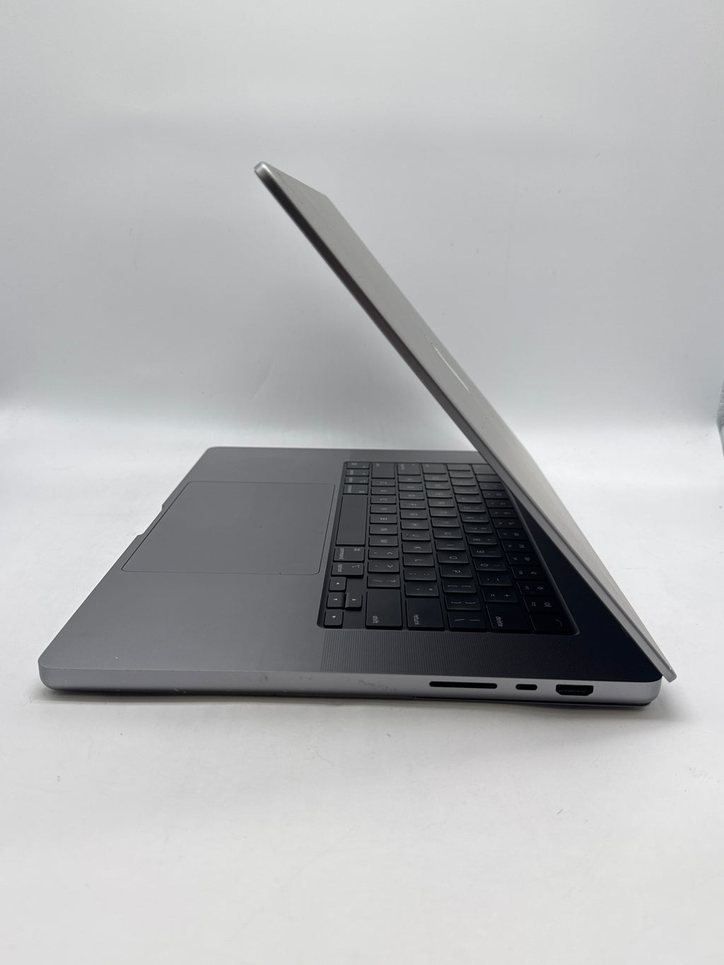Apple MacBook Pro 16" A2485 M1 Pro 16GB RAM 1TB SSD - For Parts