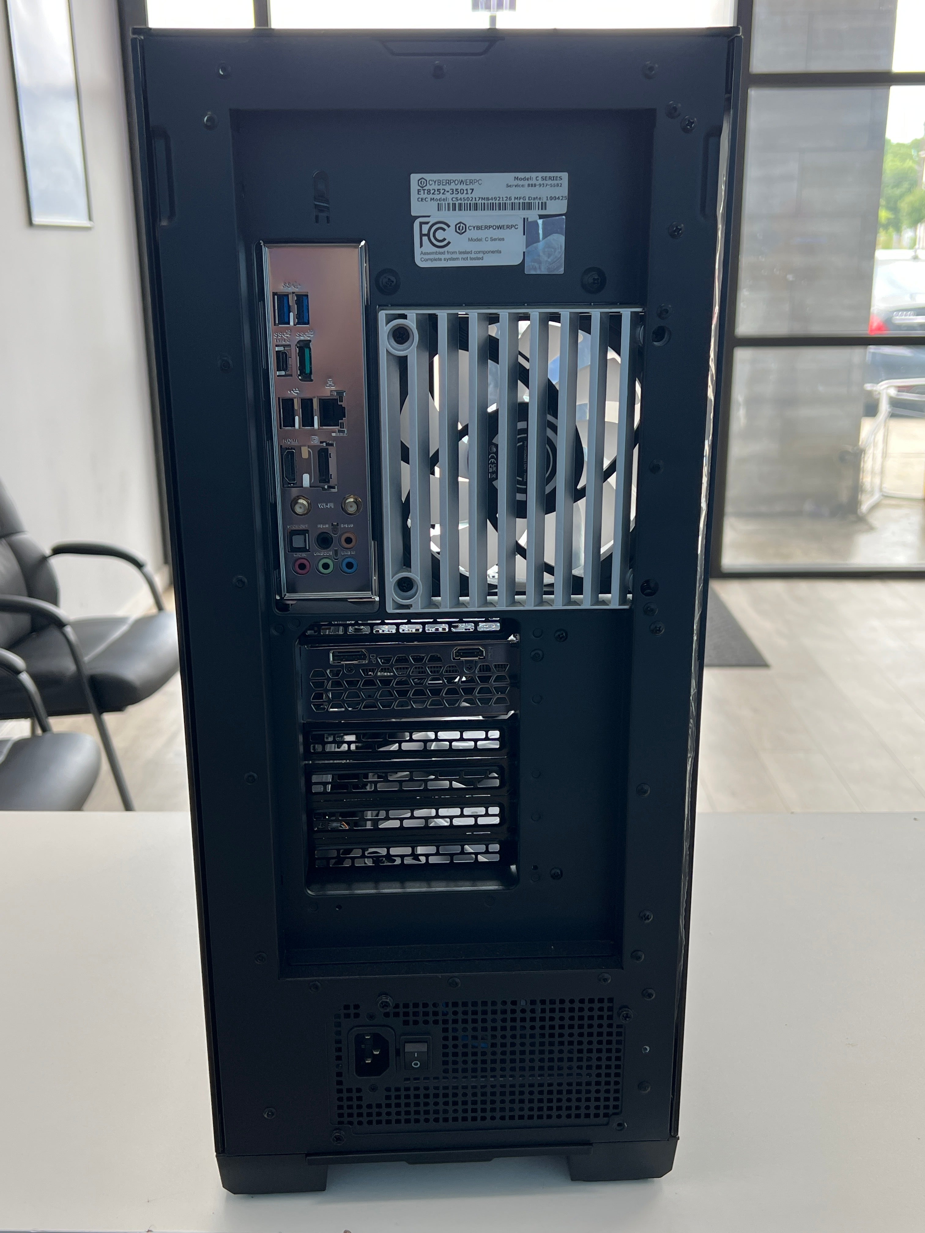 CyberPowerPC Ryzen 5 5500 16GB RAM 1TB SSD RX 6500 XT - Used