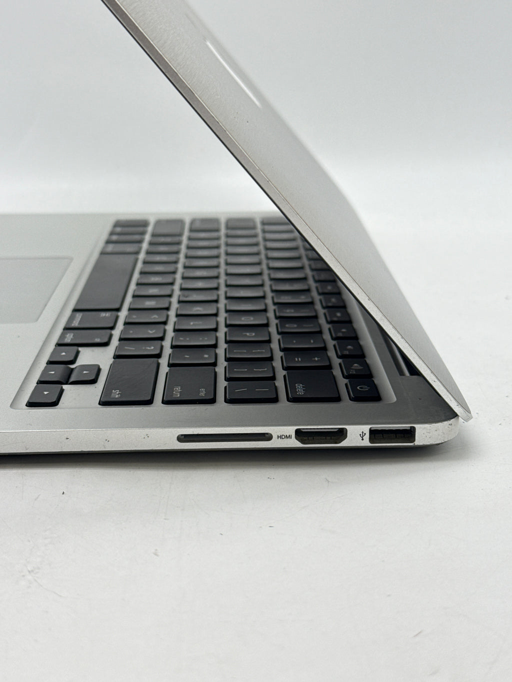Apple MacBook Pro 15" A1398 i5 8gb RAM 256GB Flash Storage - Used