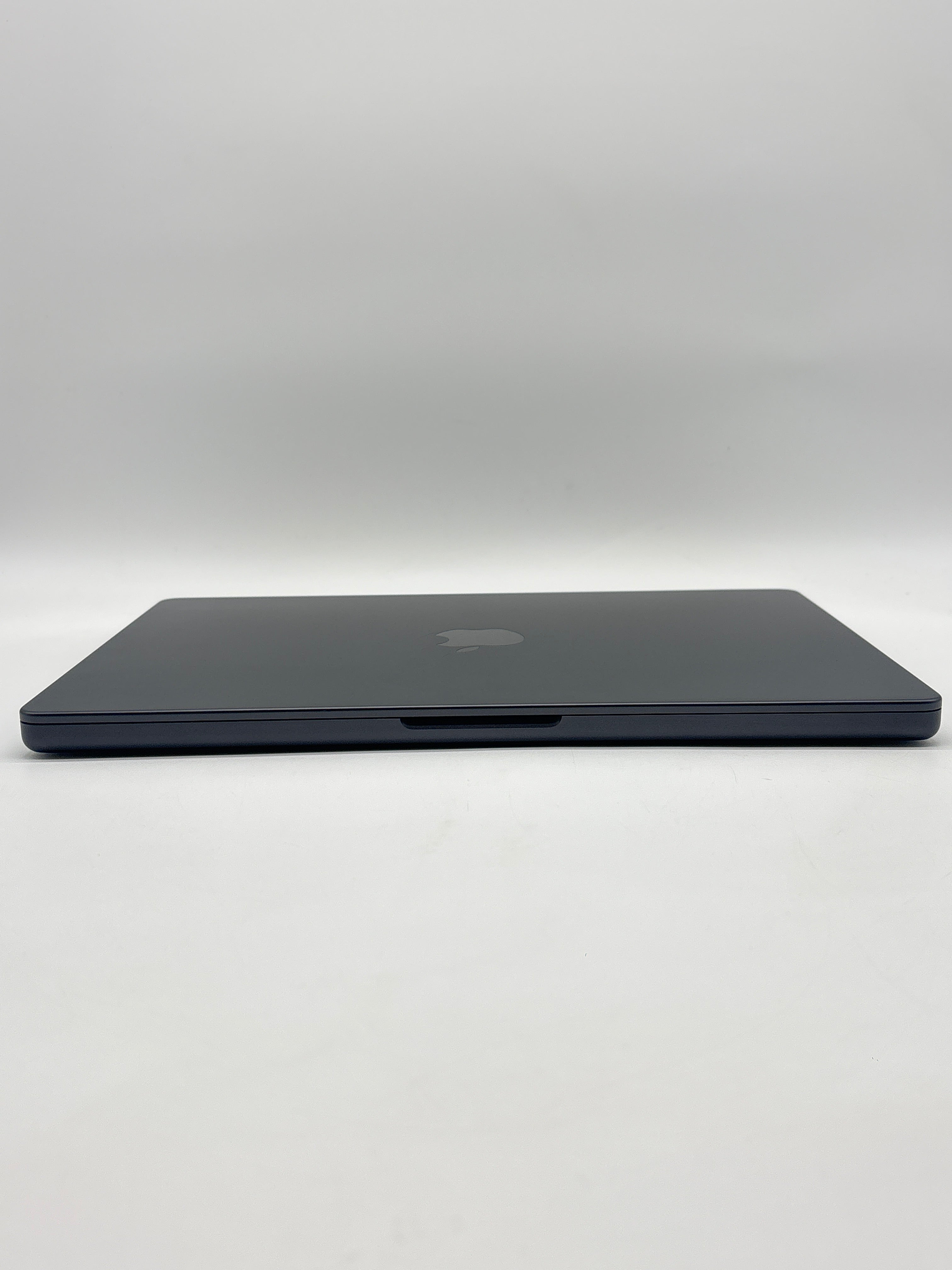 Apple MacBook Pro A2992 M3 Pro 18GB RAM 512GB (Cycle Count 24)