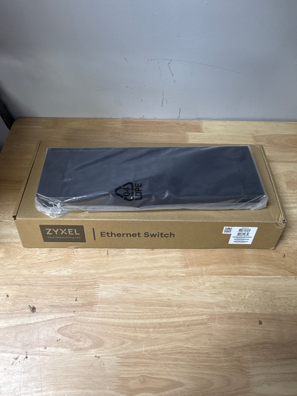 ZYXEL GS2220-28 24-Port Gigabit Ethernet Layer 2 Managed Switch - New