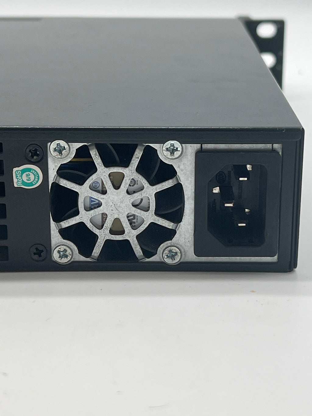 SUPERMICRO 505-2 SYS-5018D-FN8T Rack-mountable Xeon D-1518 NO Ram/HDD