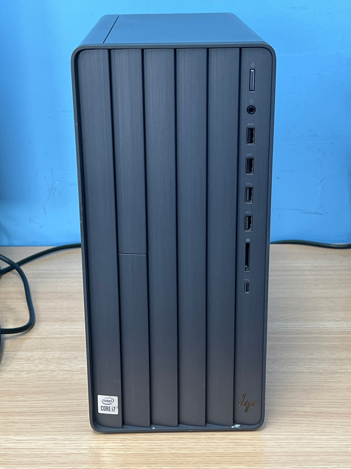 HP ENVY Desktop TE01-1011 i7-10700 16GB RAM 512GB SSD Black - Used