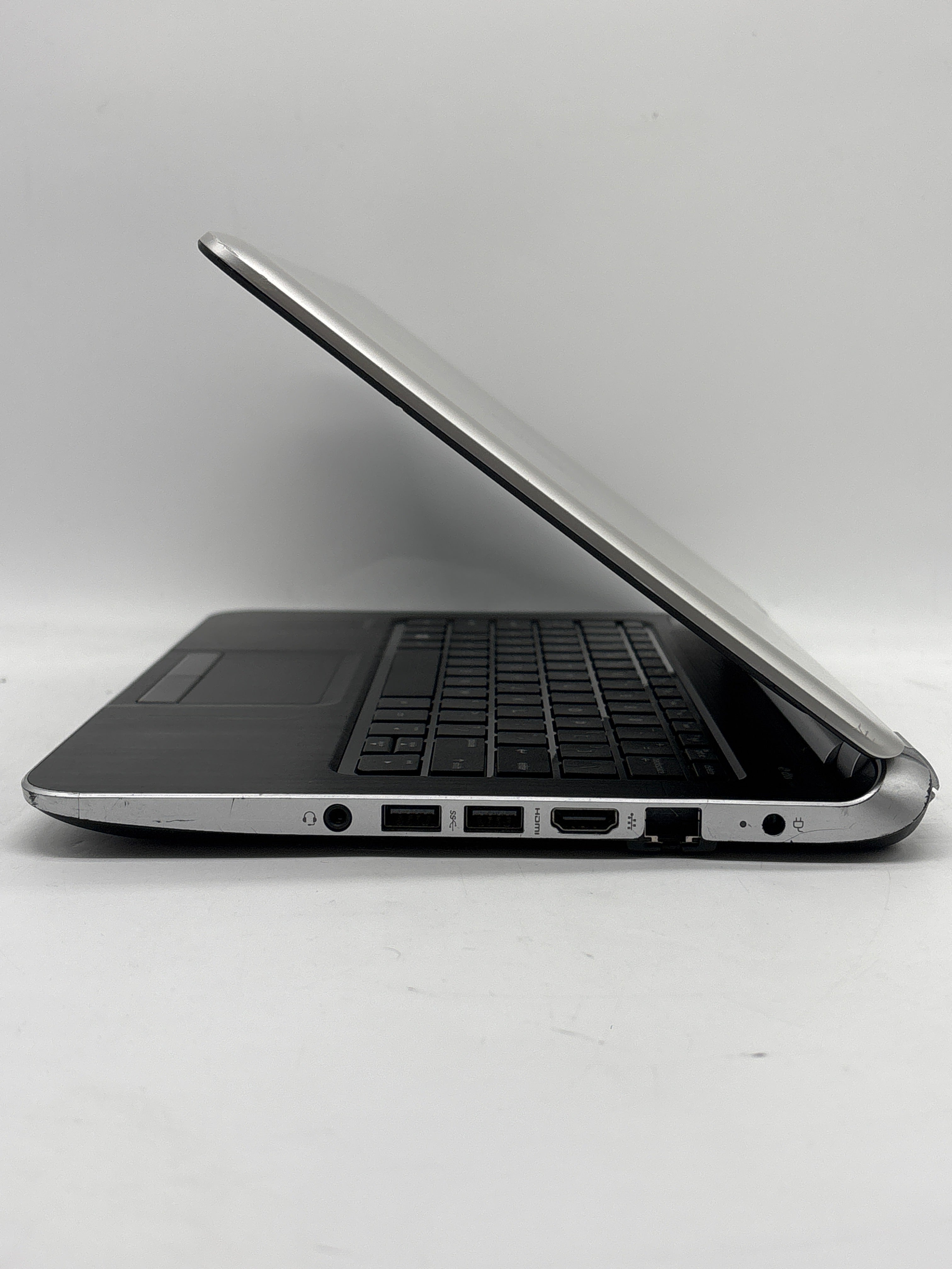 HP Pavilion 11" AMD A4-1250 4GB RAM 500GB HDD Touchscreen Gray - Used
