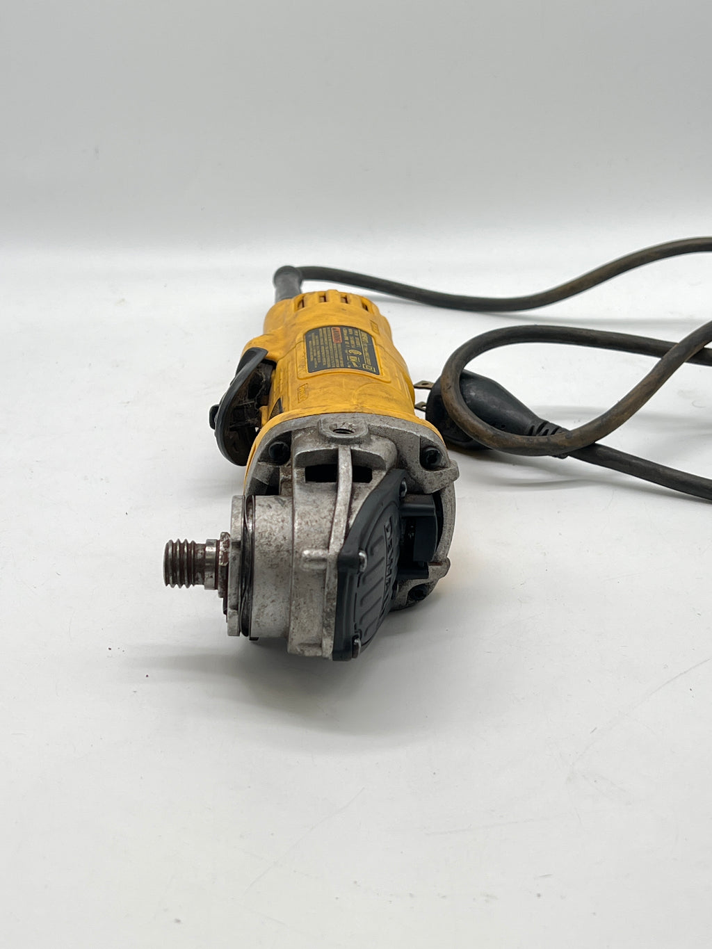 DEWALT DWE4012 4 1/2" Corded ANGLE GRINDER - Used