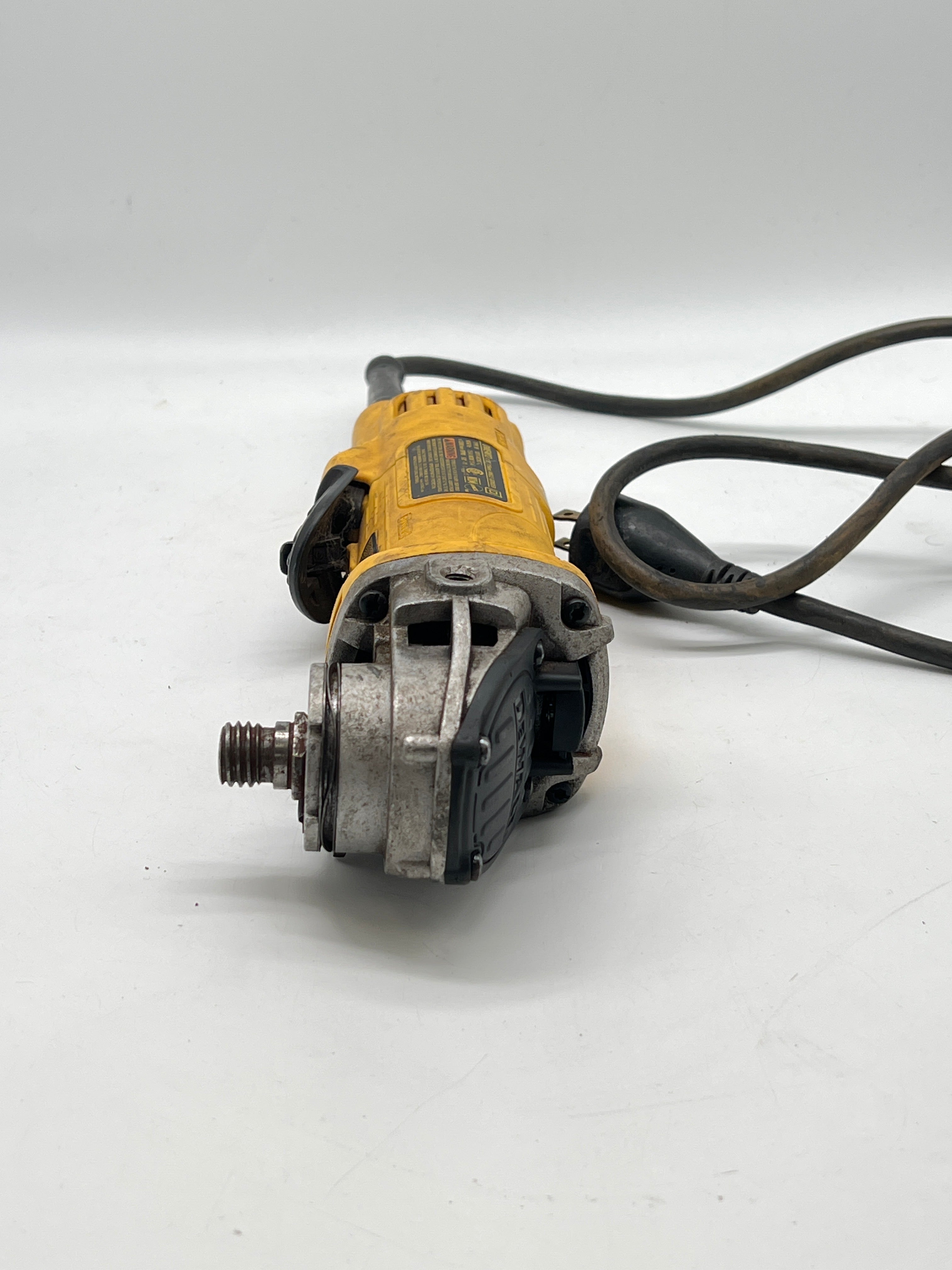 DEWALT DWE4012 4 1/2" Corded ANGLE GRINDER - Used