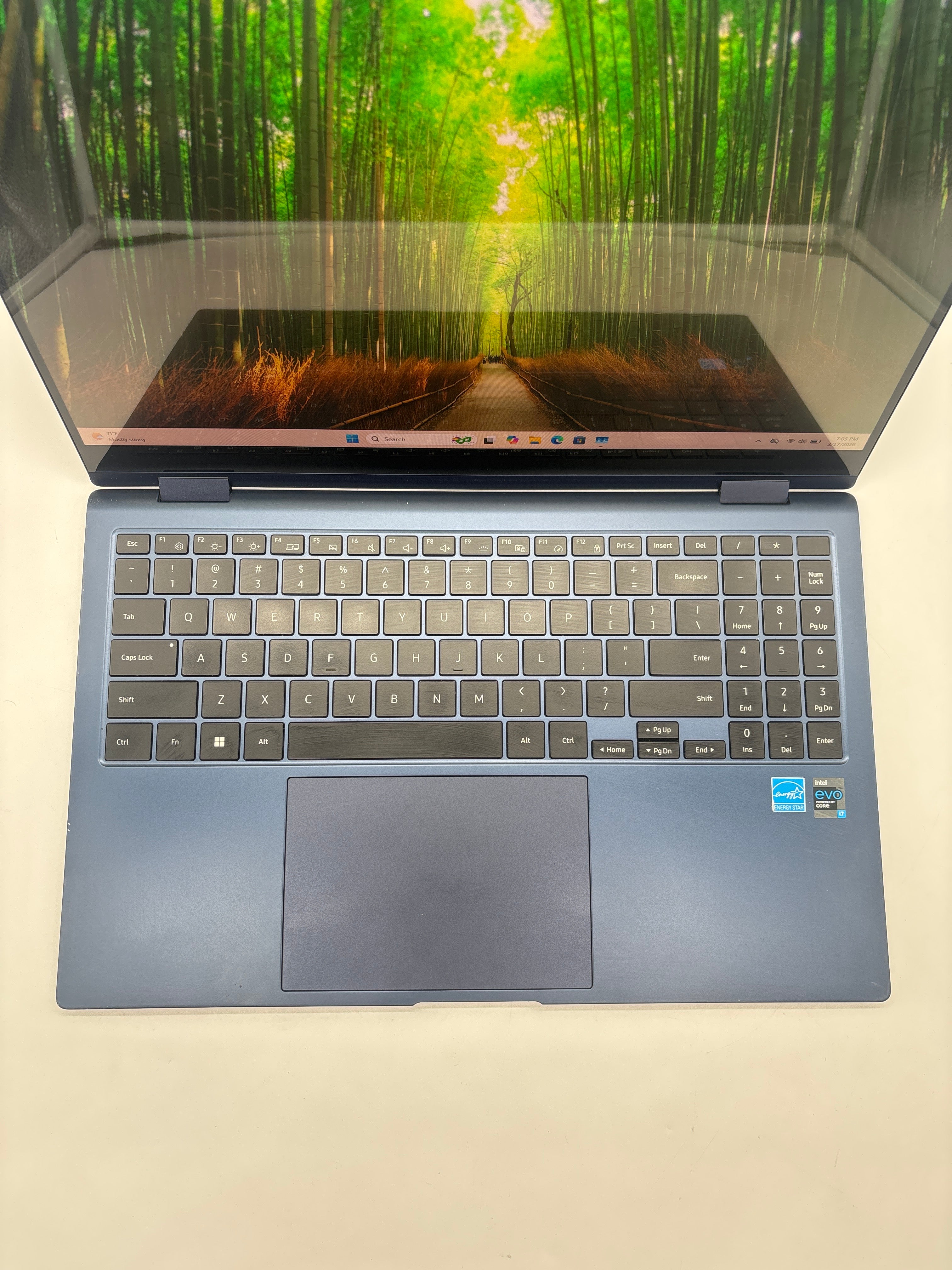 Samsung Galaxy Pro NP950QDB i7-1165G7 16GB RAM 1TB SSD - Used