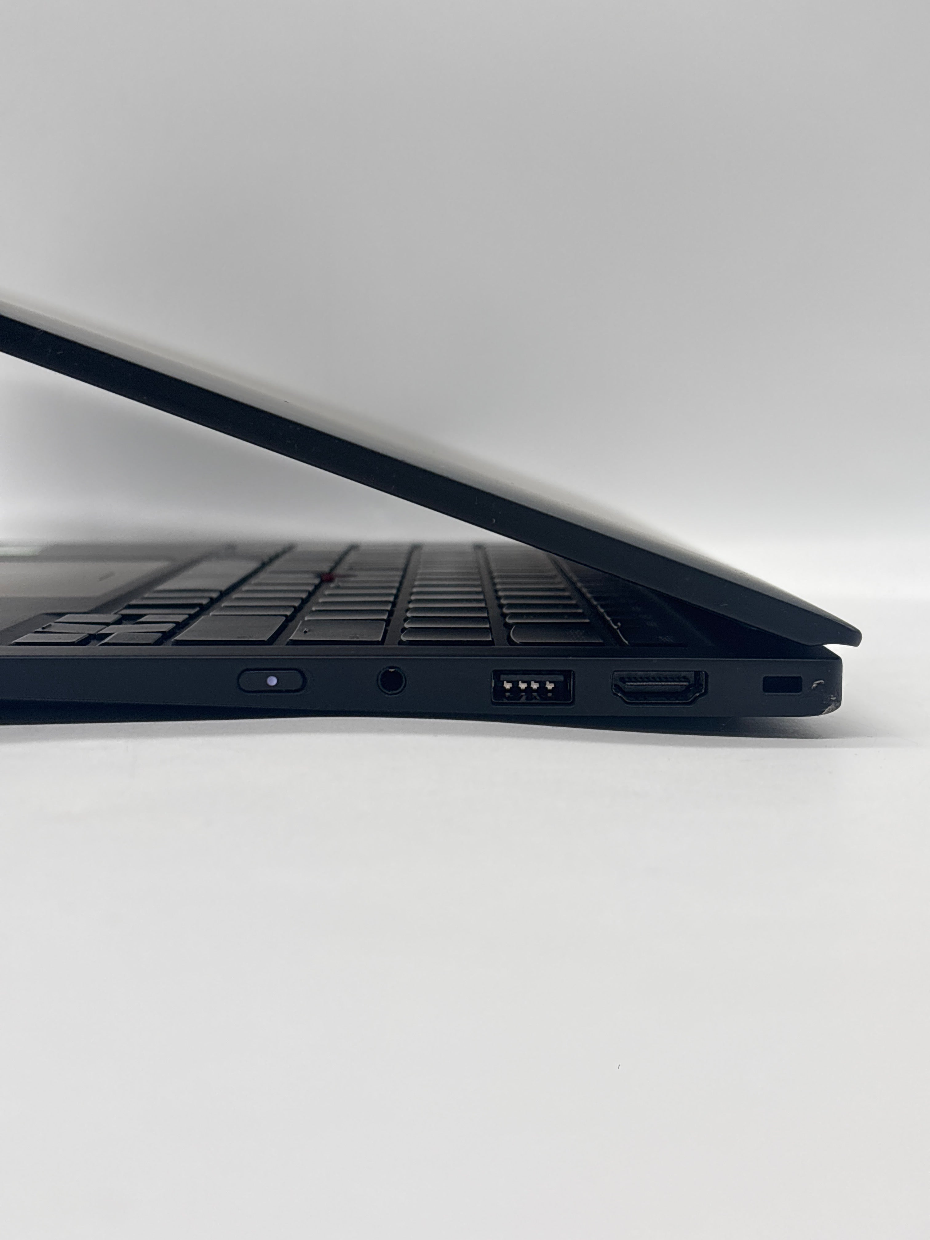 Lenovo ThinkPad X1 Carbon Gen 12 Ultra 7 165U 32GB RAM 512GB SSD - Warranty