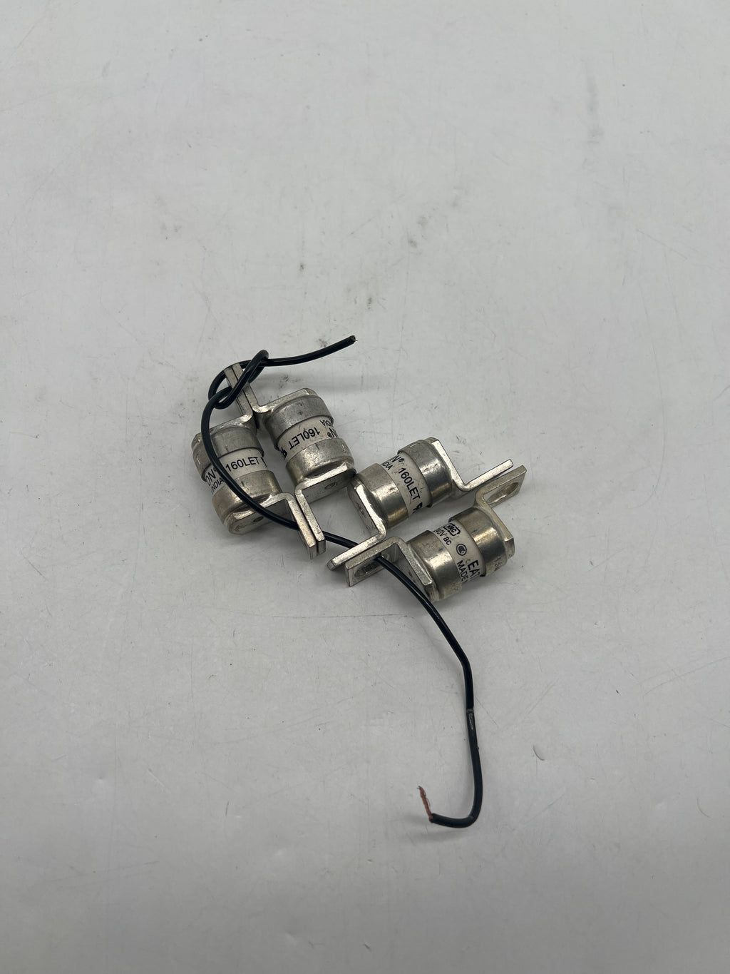 Eaton Bussmann 160LET 160A 240V Fuse - Set of 4 - Silver - Used