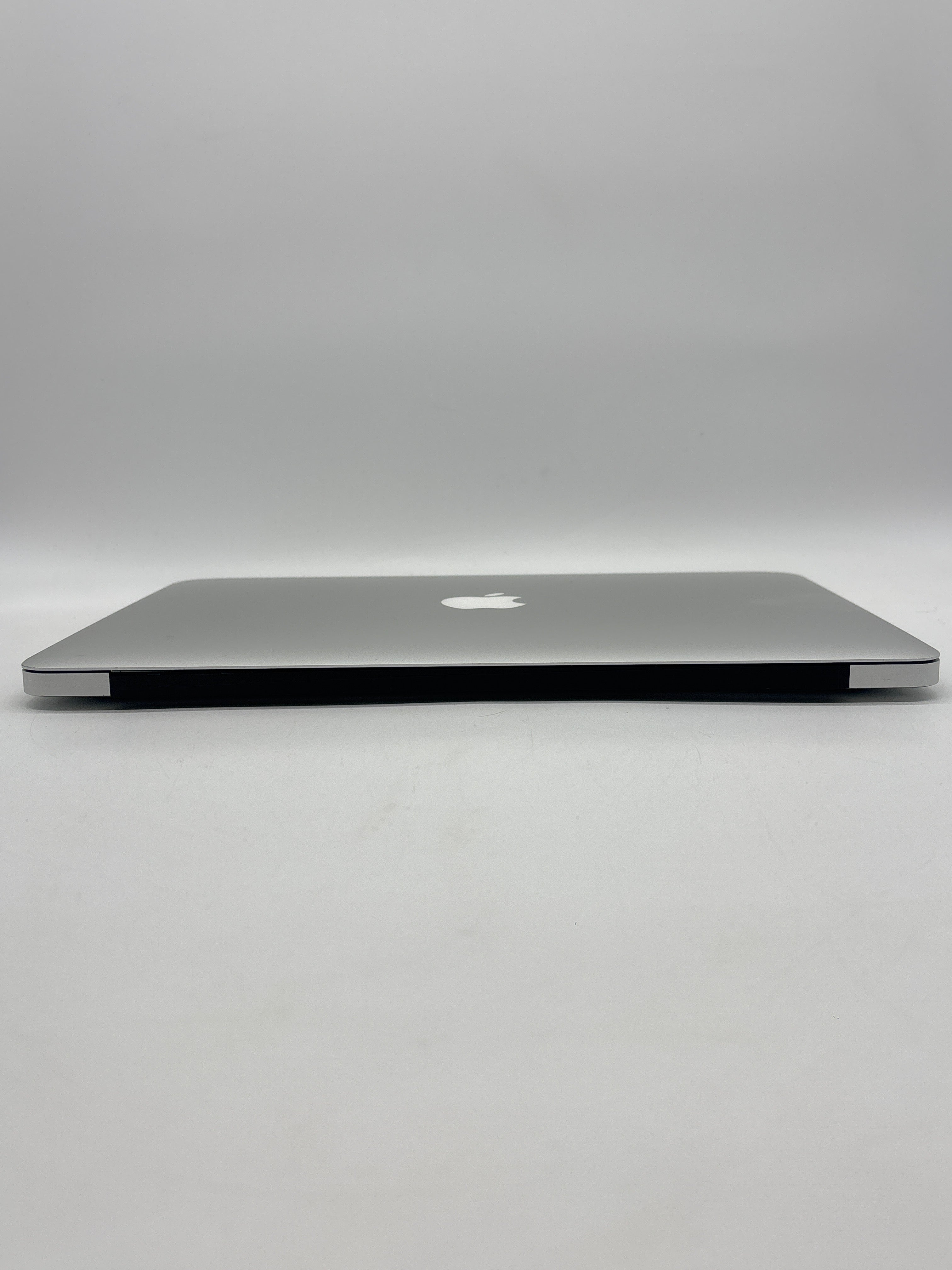 Apple MacBook Air A1466 2014 Intel i5 4GB RAM 128GB SSD Silver - Cracked Screen