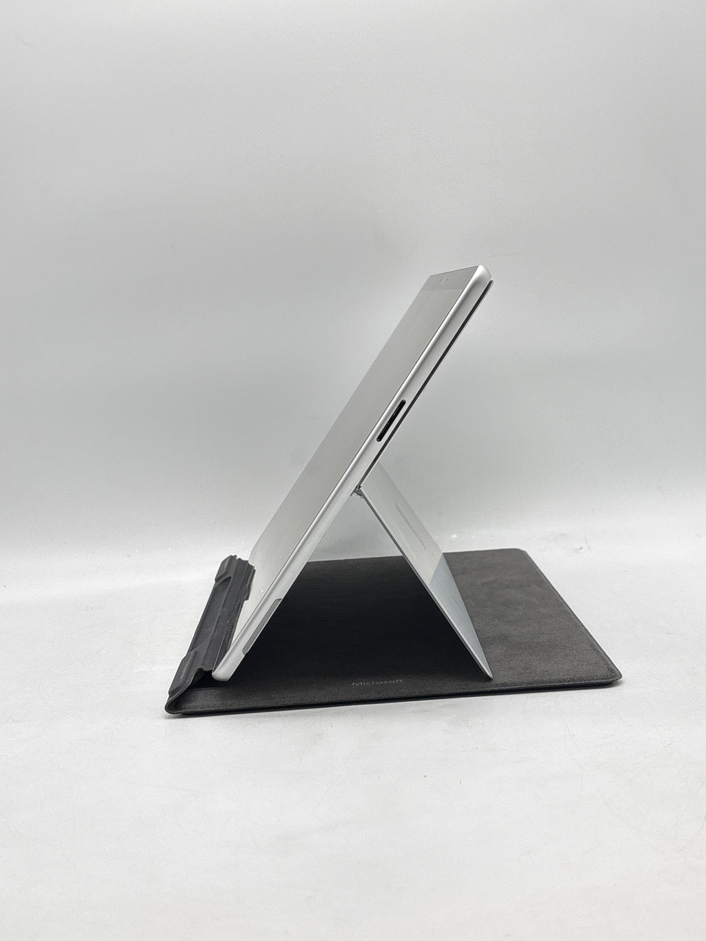 Microsoft Surface Pro 11th Edition Ultra 7 266V 16GB RAM 512GB SSD - Used