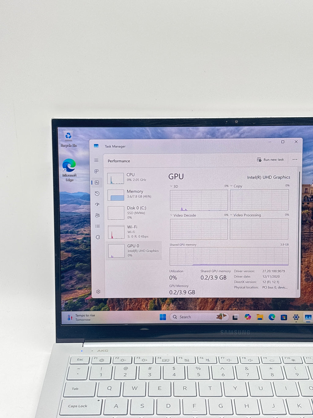 Samsung Galaxy Book NP930XCJ i7-10510U 8GB RAM 512GB SSD - Used
