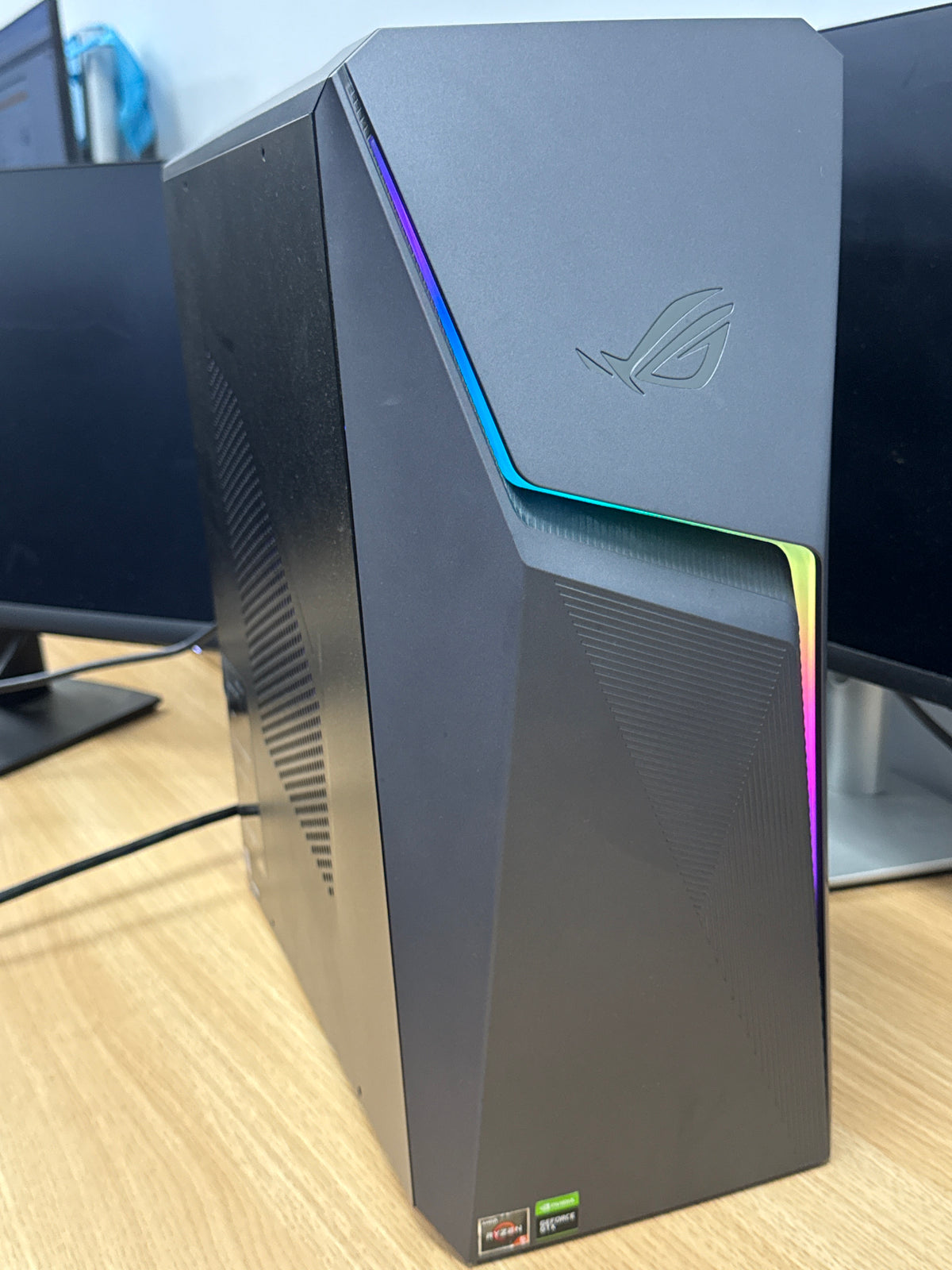 ASUS ROG Strix GL10DH Ryzen 5 3400G 16GB RAM 512GB SSD GTX 1650 Win 11 - Used