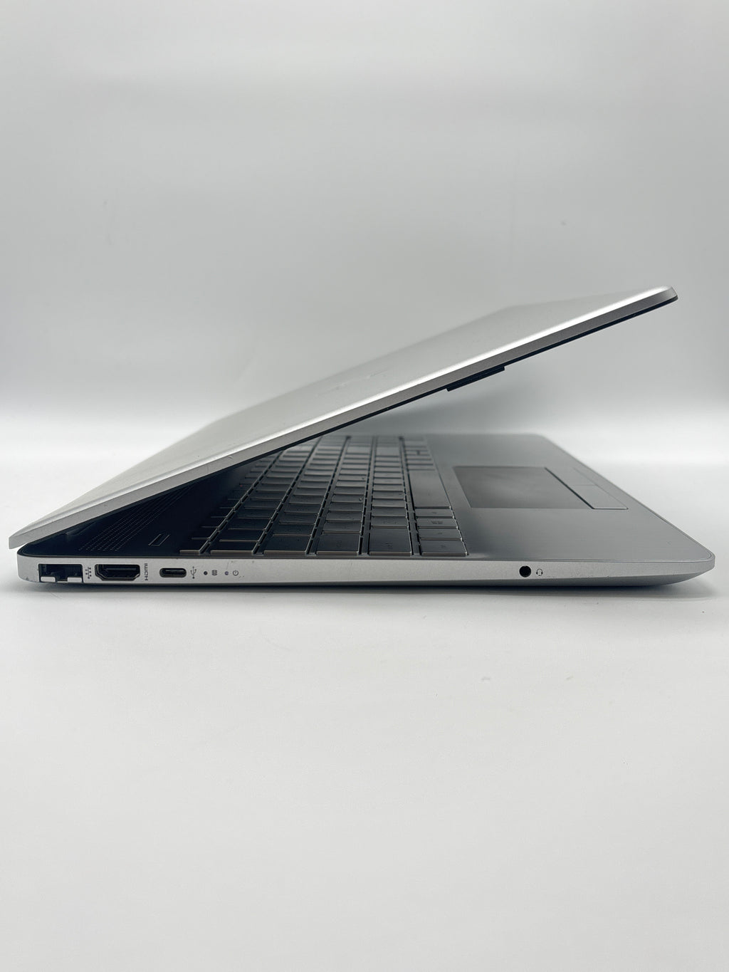 HP 15-dw3013dx i3-1115G4 8GB RAM 256GB SSD