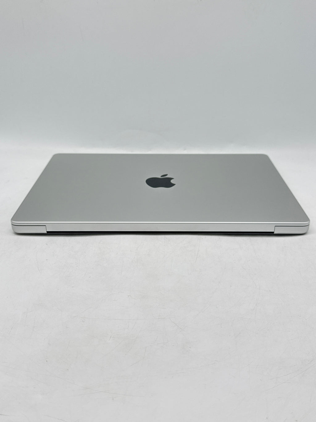 Apple MacBook Pro  M5 A3434 16GB RAM 1TB SSD 14.2" - Used