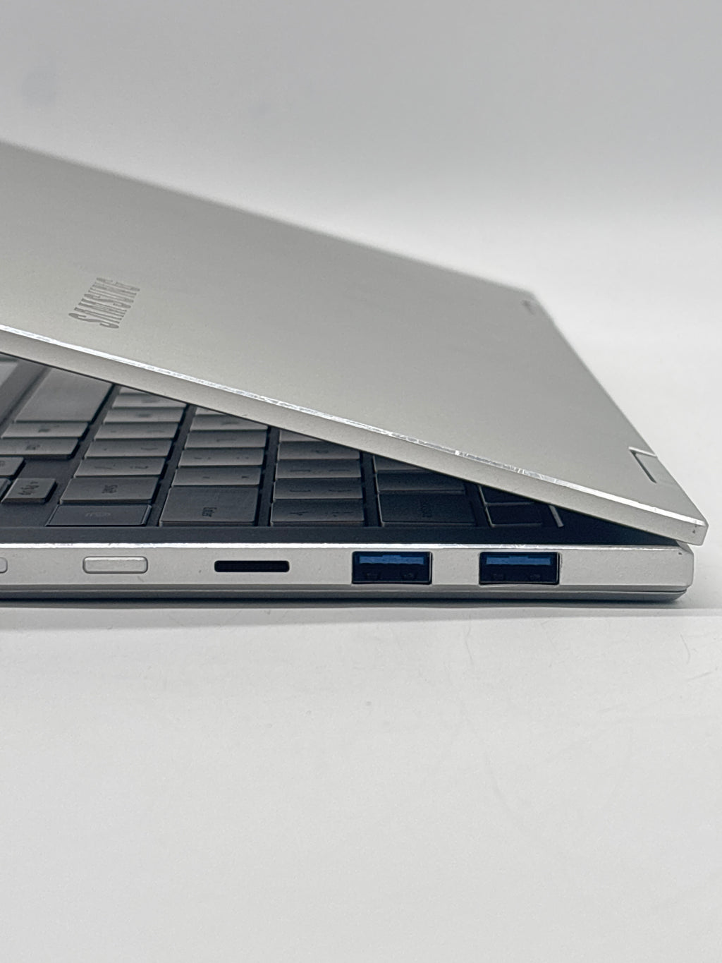 Samsung Notebook 7 NP730QCJ i7-10510U 12GB RAM 512GB SSD Silver