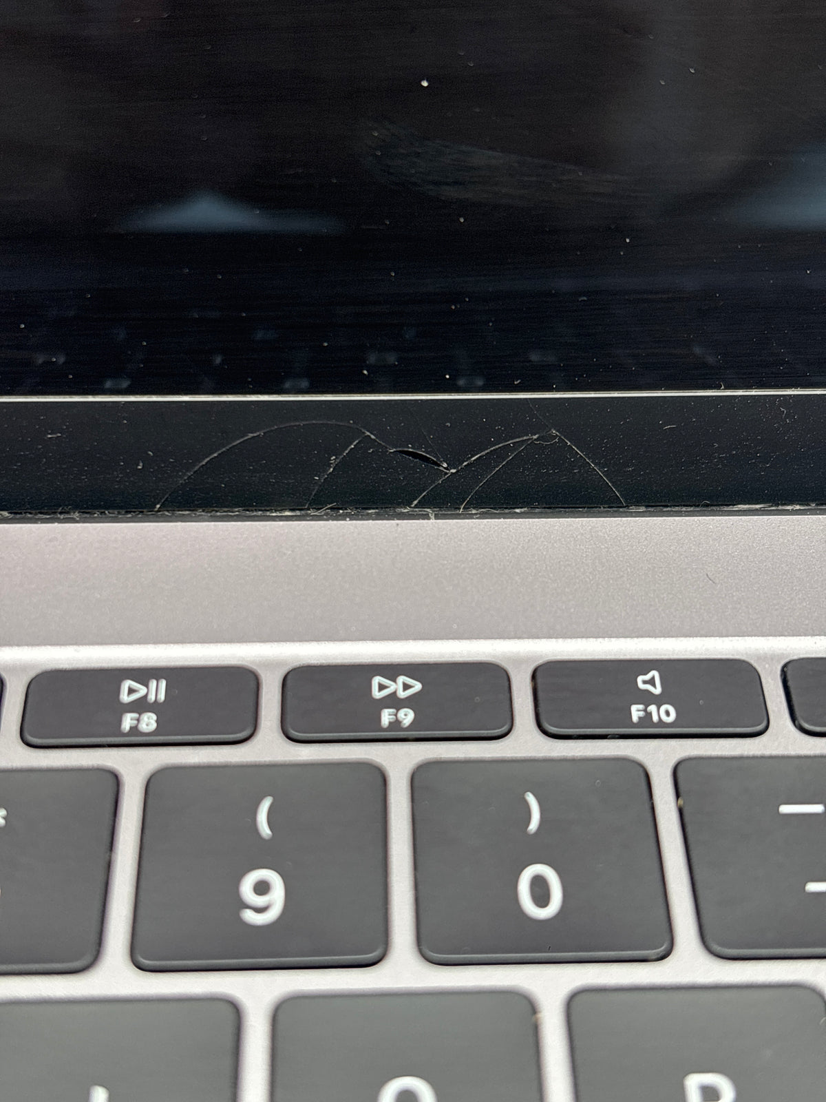 Apple MacBook Pro 13" A1708 Intel Core i5 8GB RAM 128GB SSD Space Gray - READ