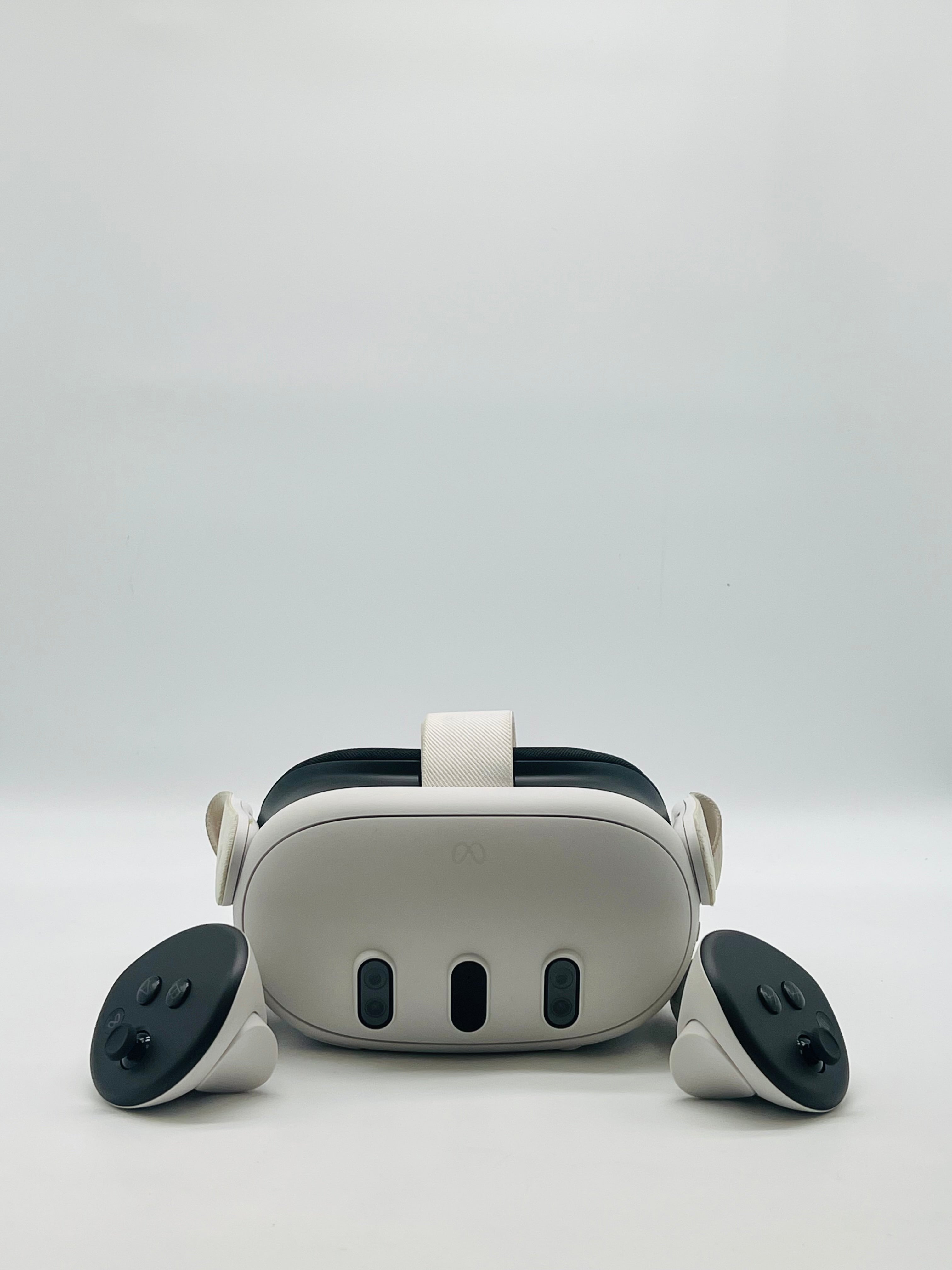 Meta Quest 3 4K VR Headset 512GB White - Used With Box
