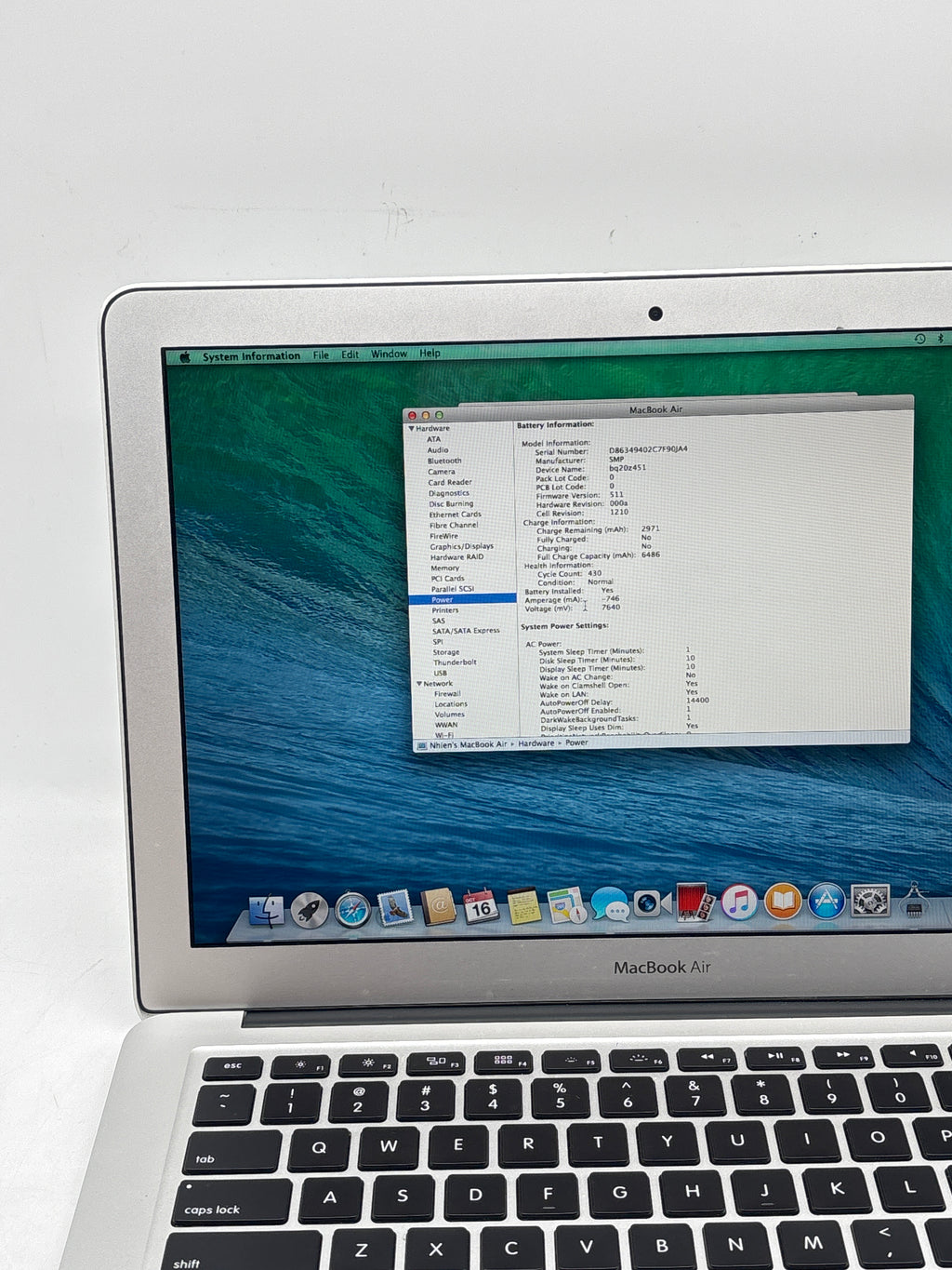 Apple MacBook Air 13in Mid 2013 A1466 Core i7 4GB RAM 121GB Flash Silver - Used