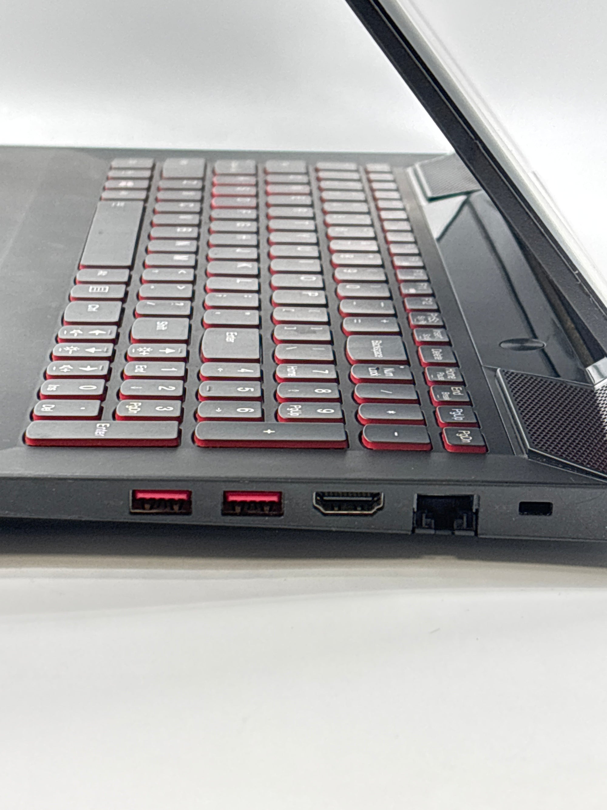 Lenovo IdeaPad Y700 i7-6700hq 8GB RAM 1TB HDD GTX 960M - For Parts (Read)