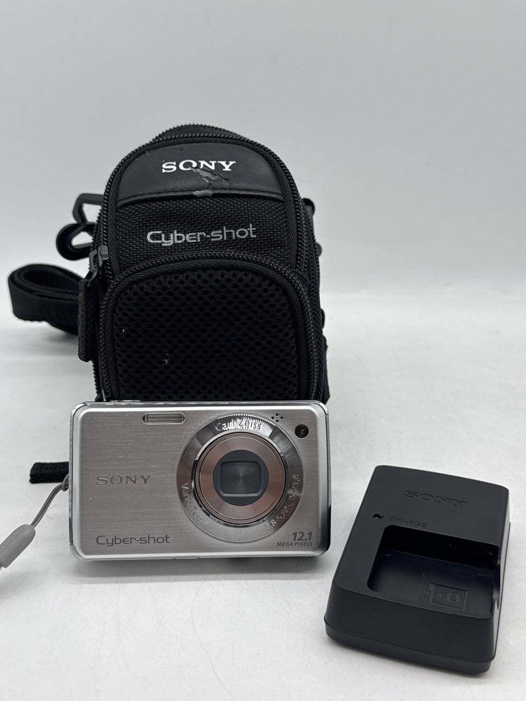 Sony Cyber-shot DSC-W230 Digital Camera Silver with Battery and Case - Used