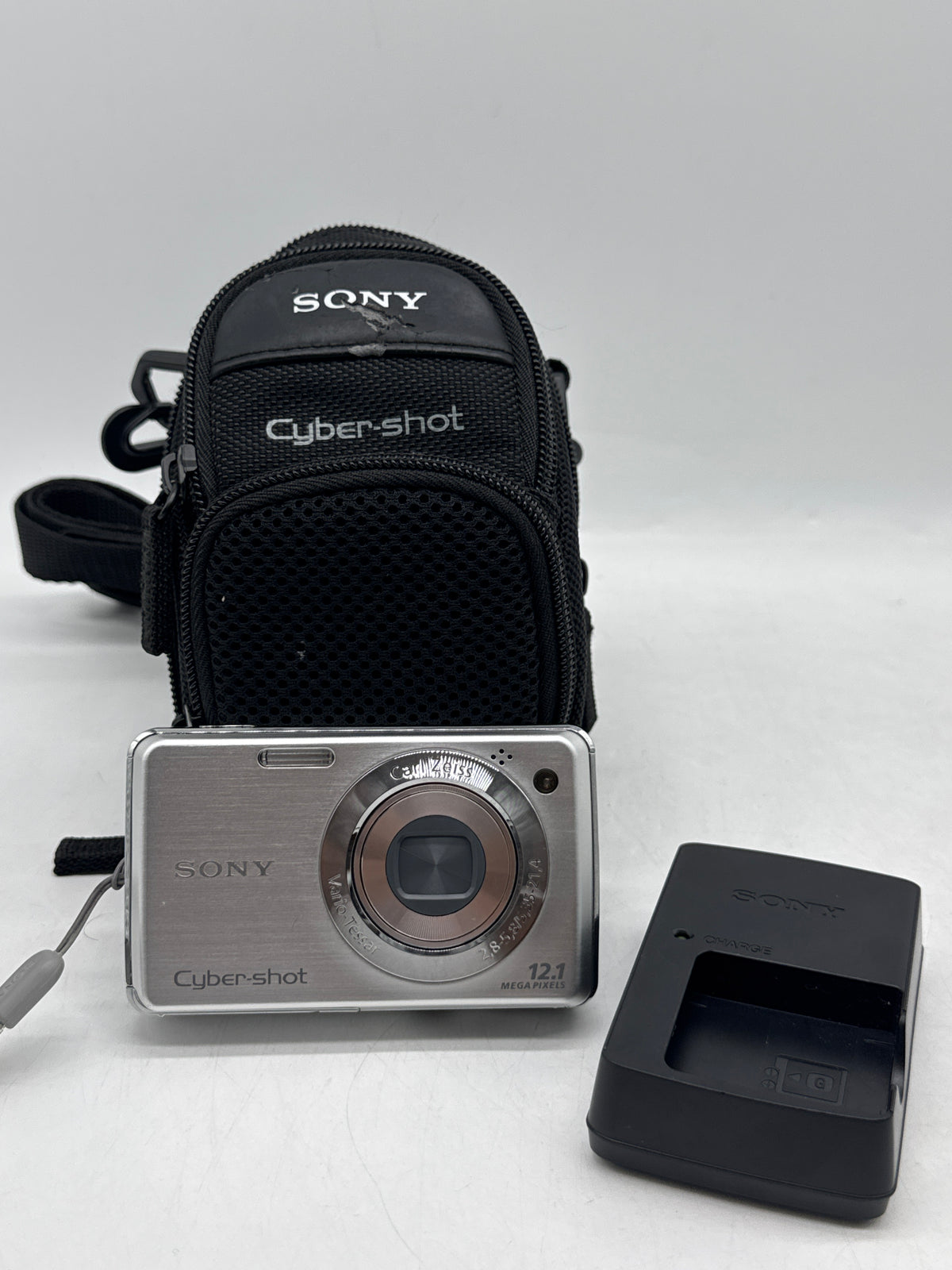 Sony Cyber-shot DSC-W230 Digital Camera Silver with Battery and Case - Used