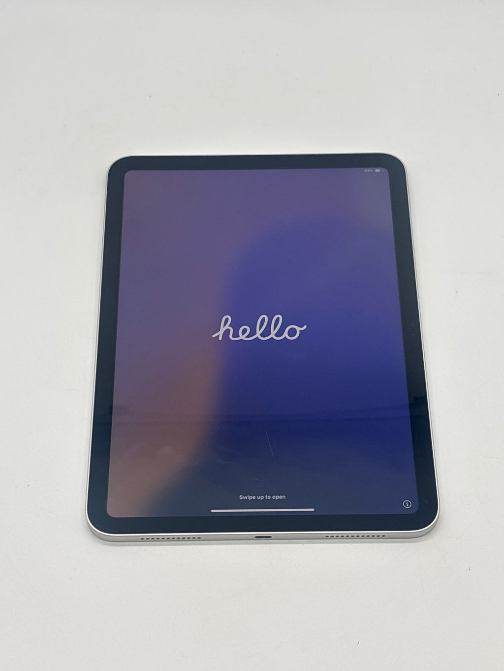 Apple iPad (11th Gen) 10.9 in A16 128 GB Silver Unlocked Used