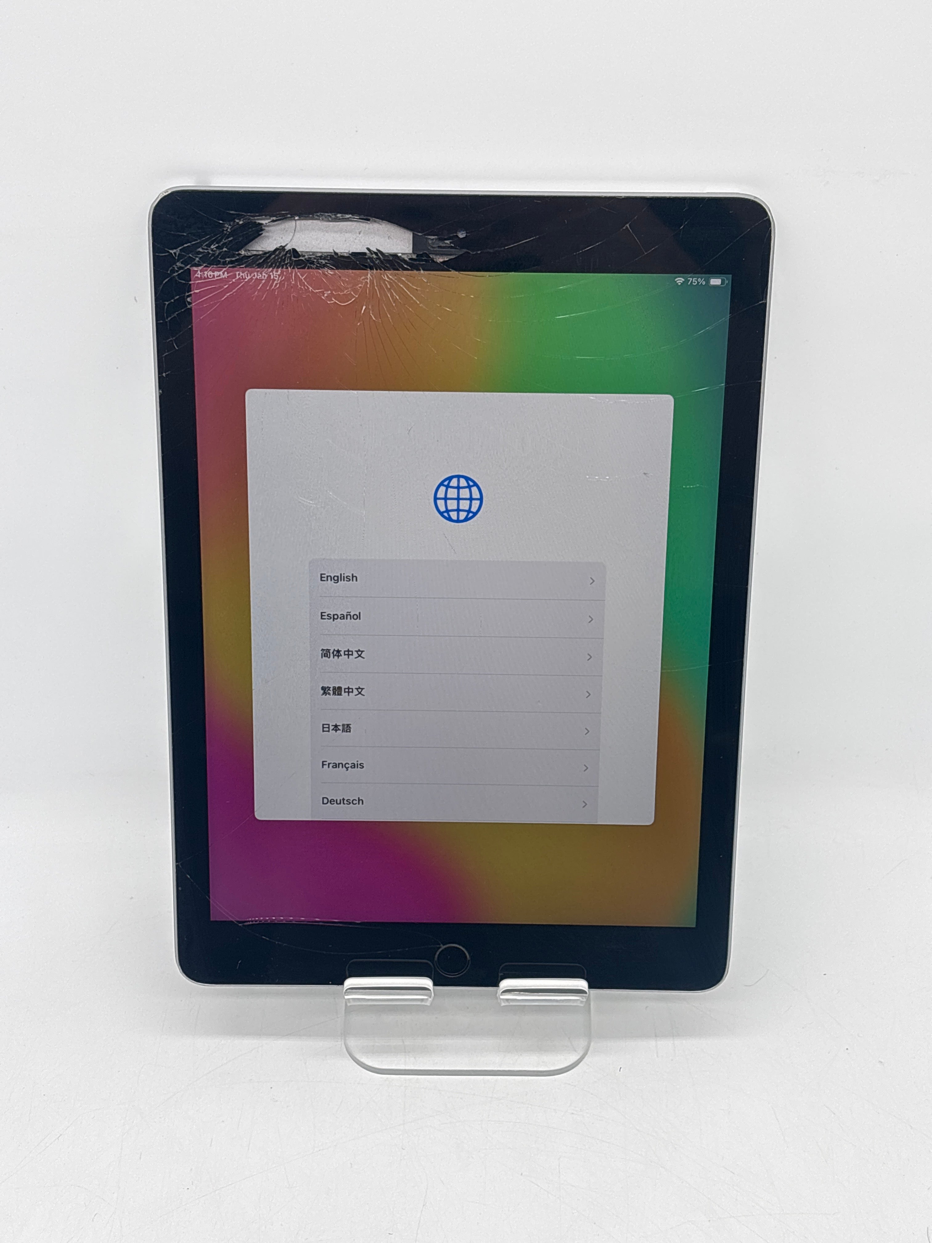 Apple iPad 6th Gen A1893 32GB Space Gray Wi-Fi - Cracked Screen