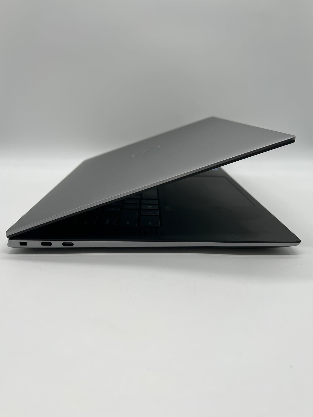 Dell Precision 5560 i7-11850H 16GB RAM 512GB SSD NVIDIA T1200