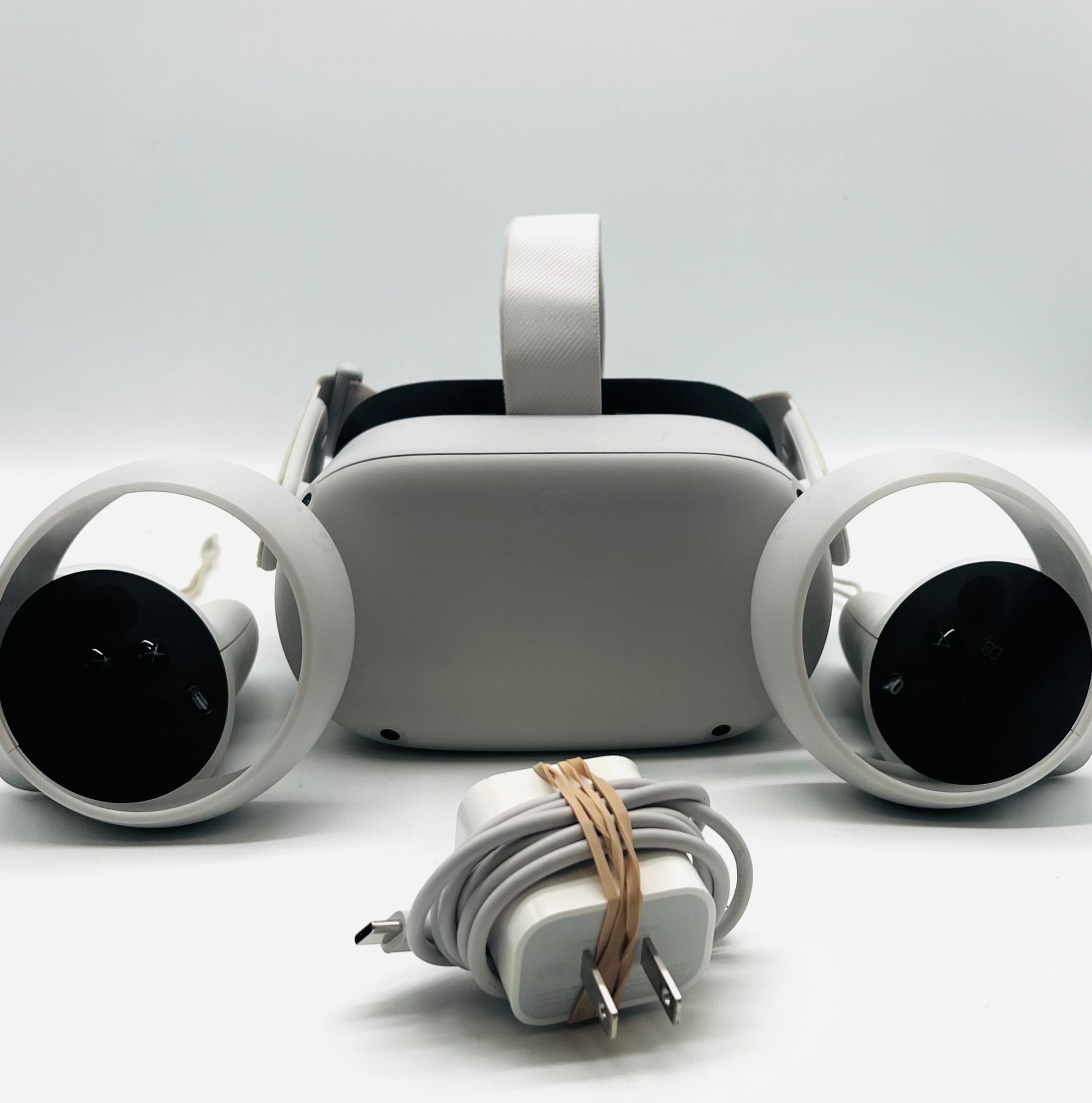Meta Quest 2 128GB VR Headset White - Used