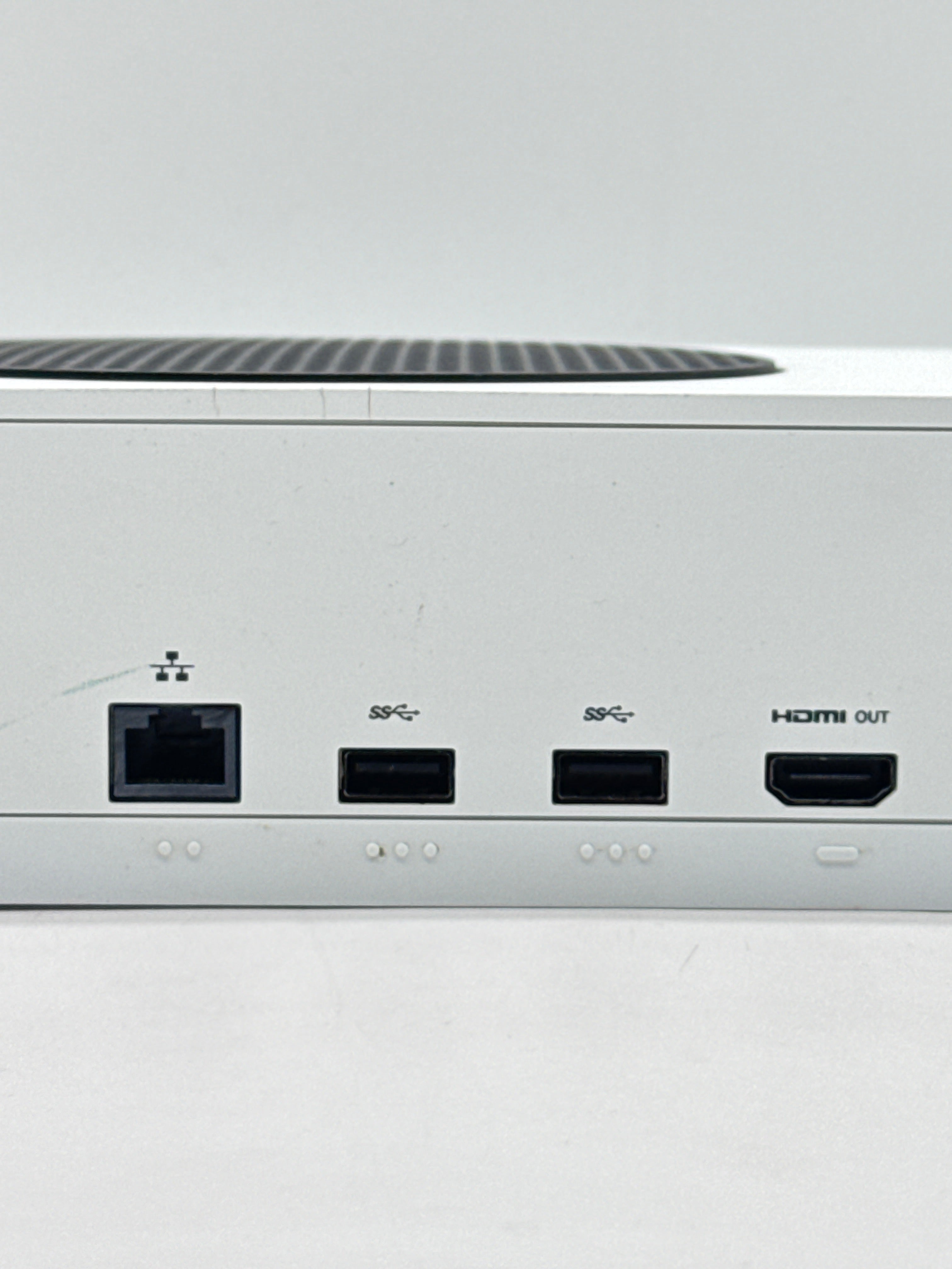 Microsoft Xbox Series S (1884) 2020 512GB - Used (Back Case Clip broken)