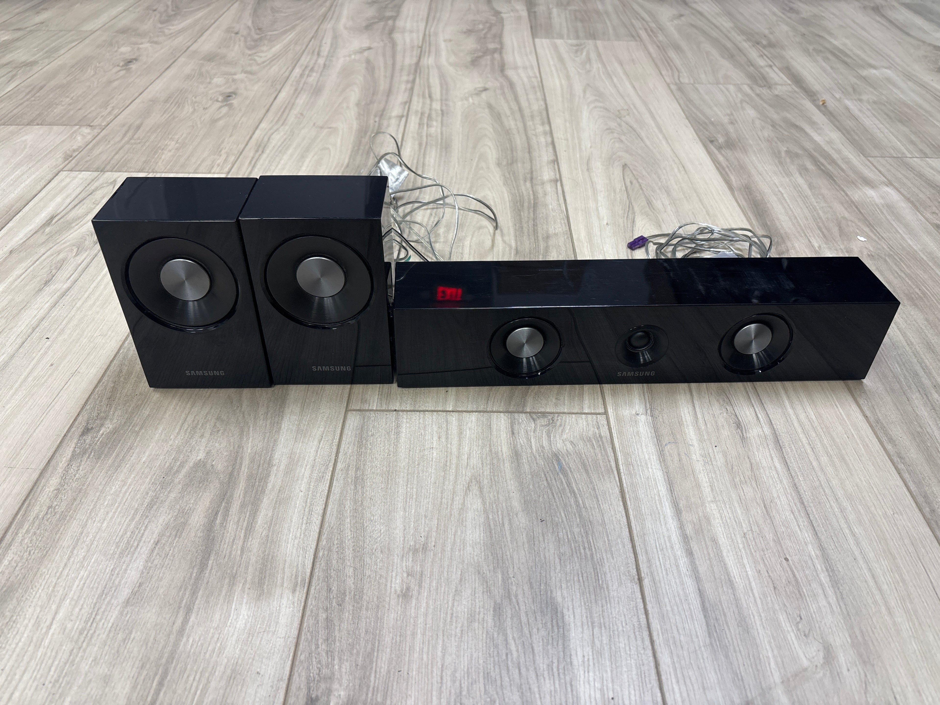 Samsung HT-C650W Home Theater Speaker System 5.0 Channel Black