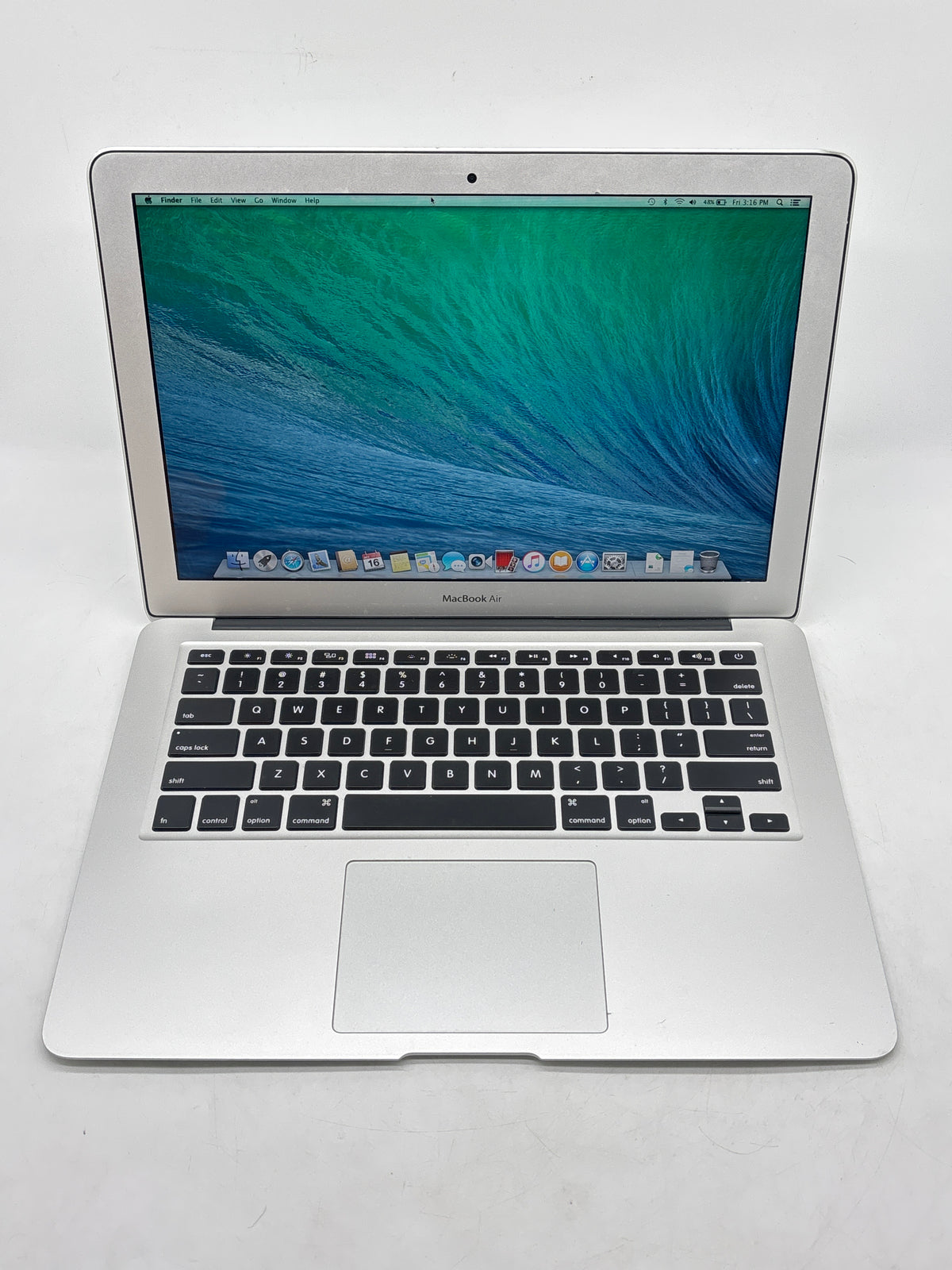 Apple MacBook Air 13in Mid 2013 A1466 Core i7 4GB RAM 121GB Flash Silver - Used