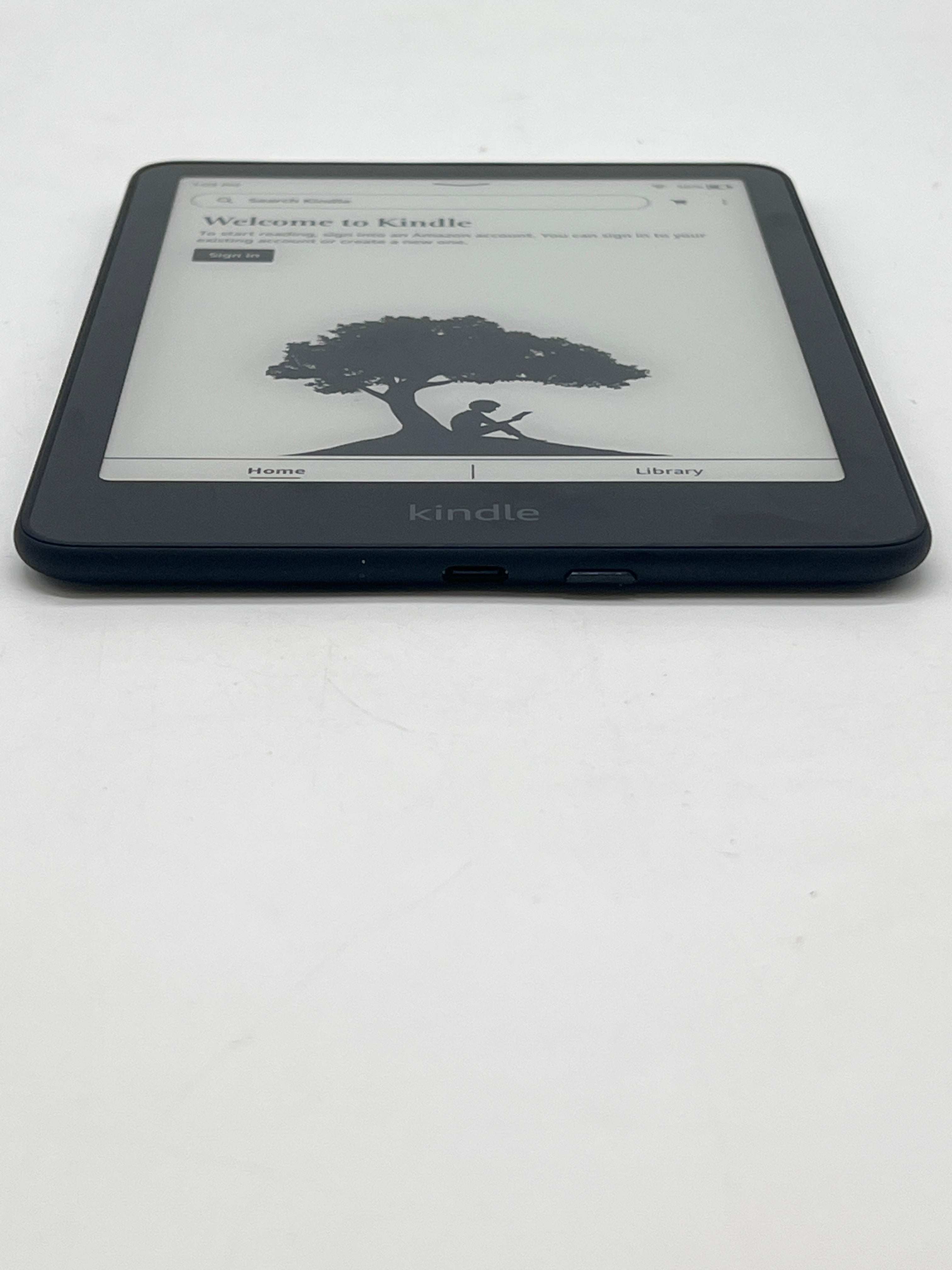 Amazon Kindle Paperwhite 12th Gen 16 GB Wi-Fi - Used