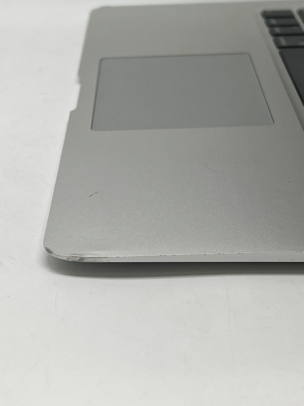 Apple MacBook Air 13" A1466 i5 8GB RAM 128GB SSD - Used