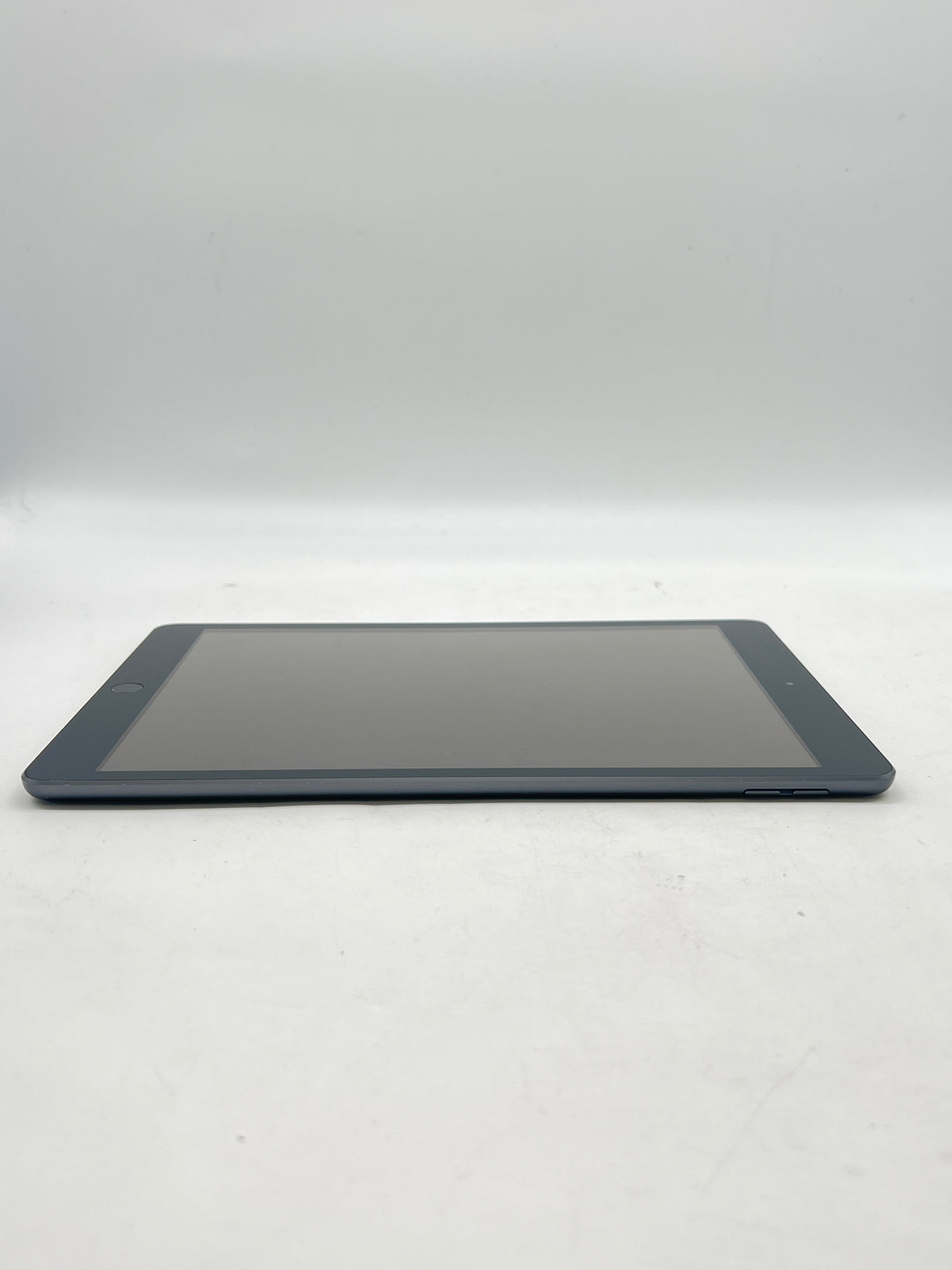 Apple iPad 7th Gen A2197 32GB Wi-Fi Space Gray - Used
