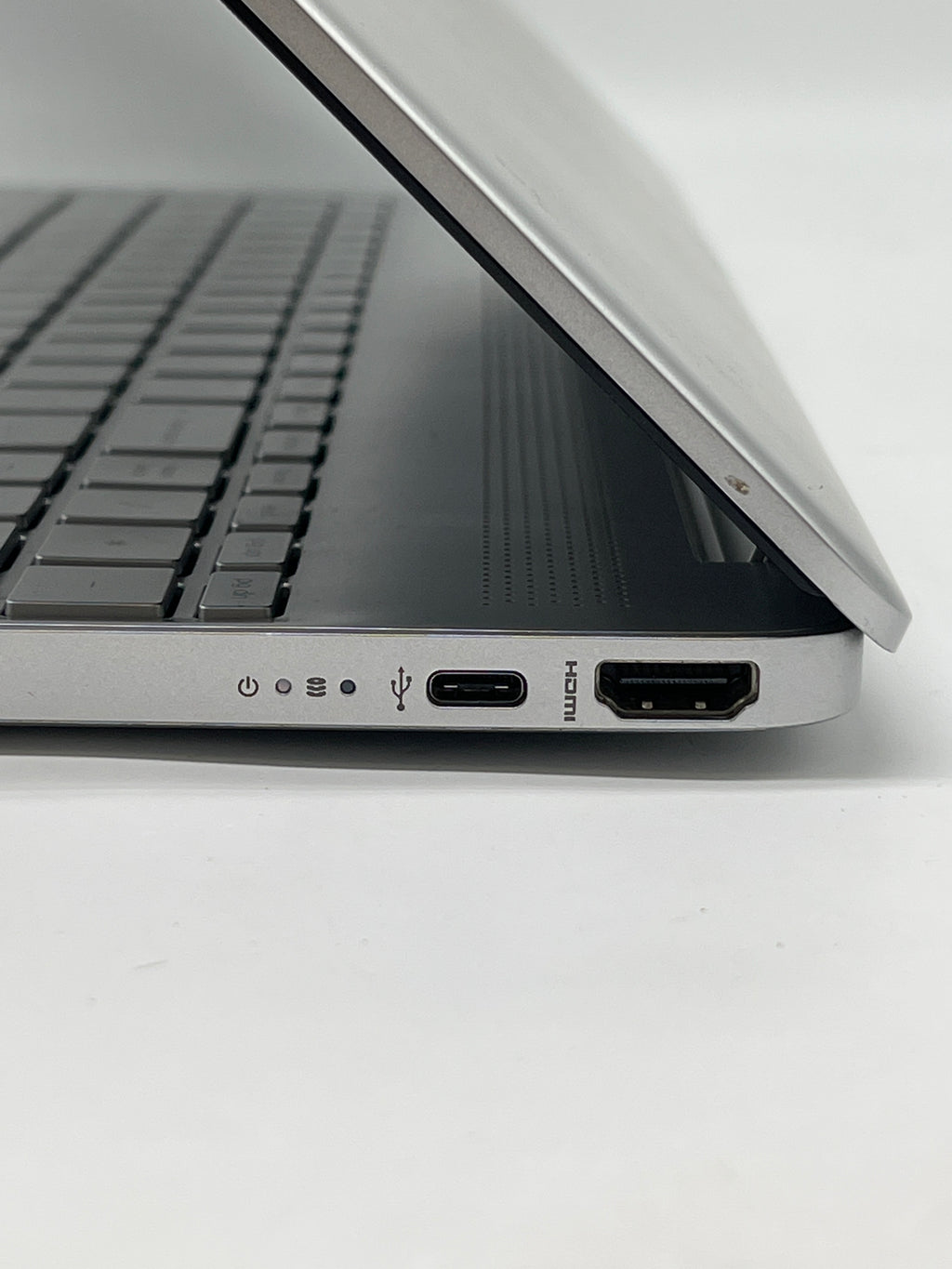 HP Laptop 15-dy1043dx i5-1035G1 12GB RAM 256GB SSD - For Parts (Read)