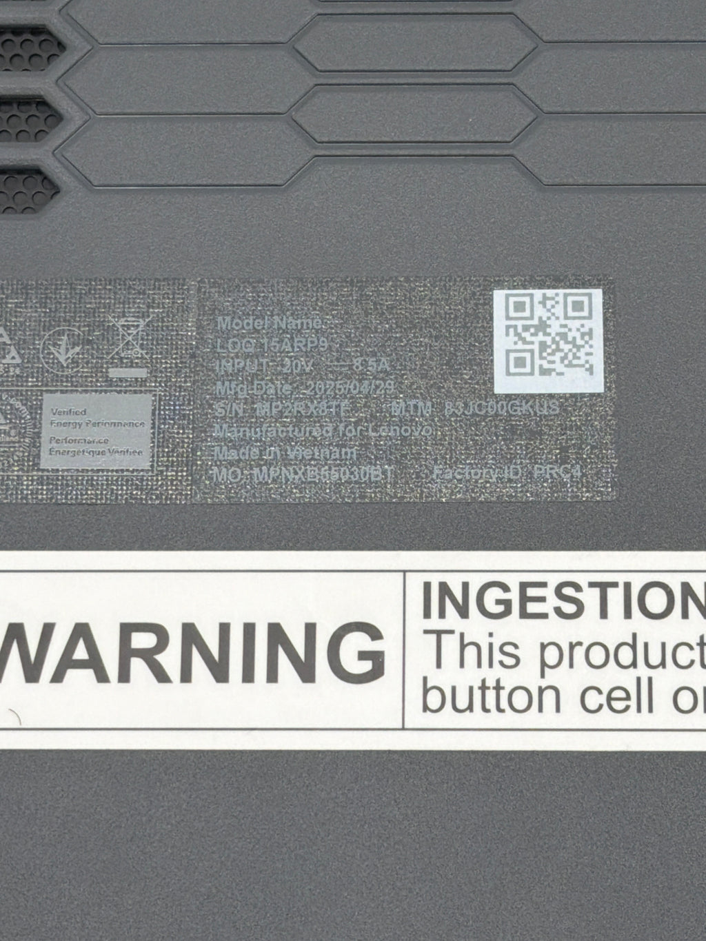 Lenovo LOQ 15ARP9 15.6" Ryzen 5 12GB RAM 512GB SSD RTX 4050 Gray