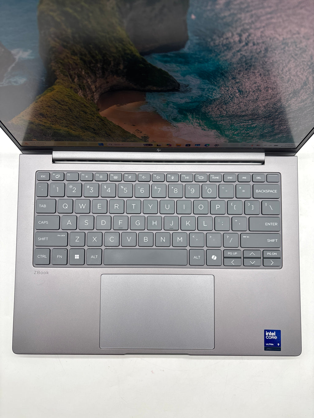 HP ZBook 8 G1i 14" Ultra 9 285H 64GB RAM 1TB SSD Gray - Used