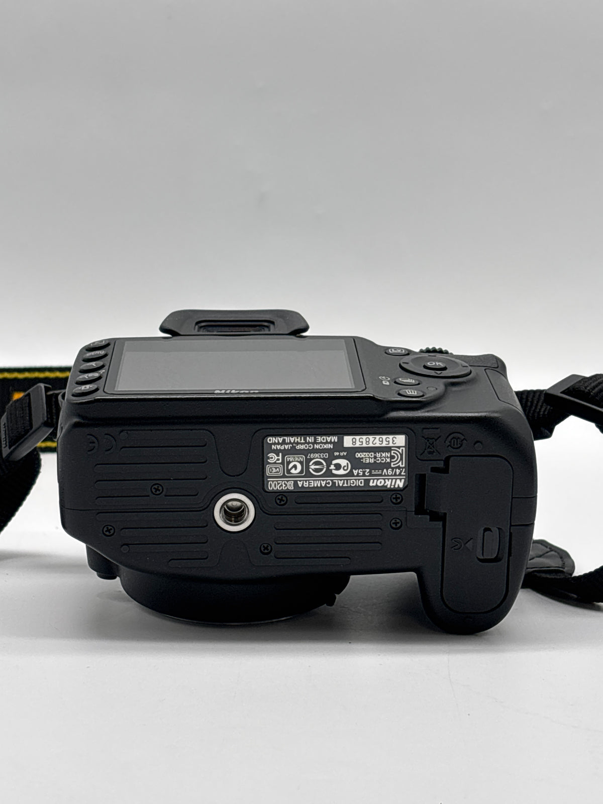 Nikon D3200 24.2MP DSLR Camera with 18-55mm Lens Black - Used