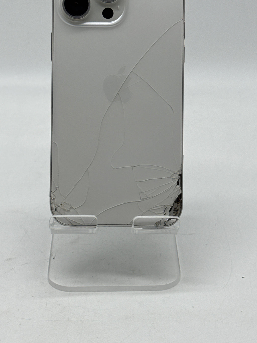 Apple iPhone 15 Pro Max 256GB Unlocked - Cracked Screen/Back