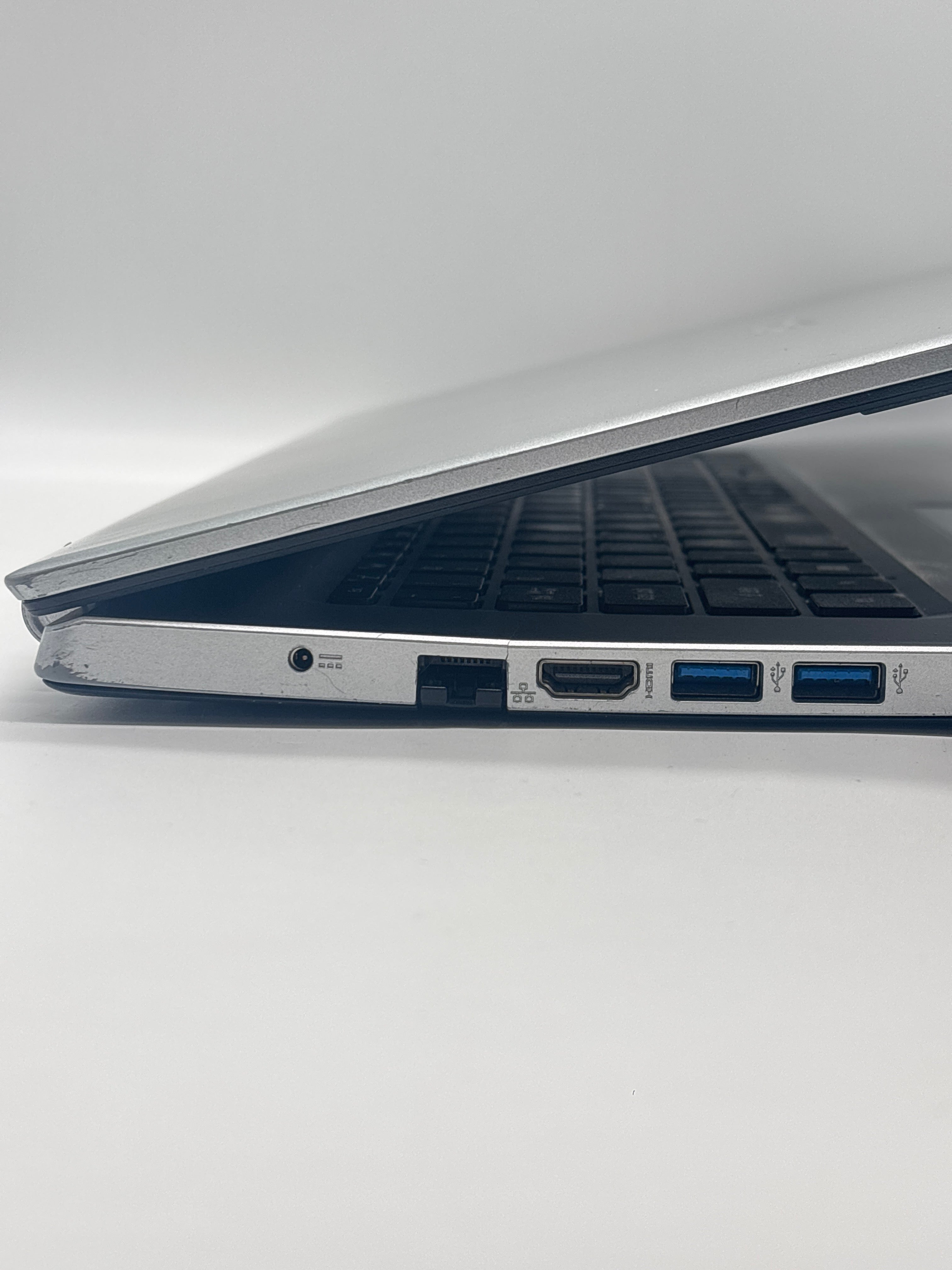 Acer Aspire 3 N20C6 i3-1115G4 8GB RAM 256GB SSD - Used