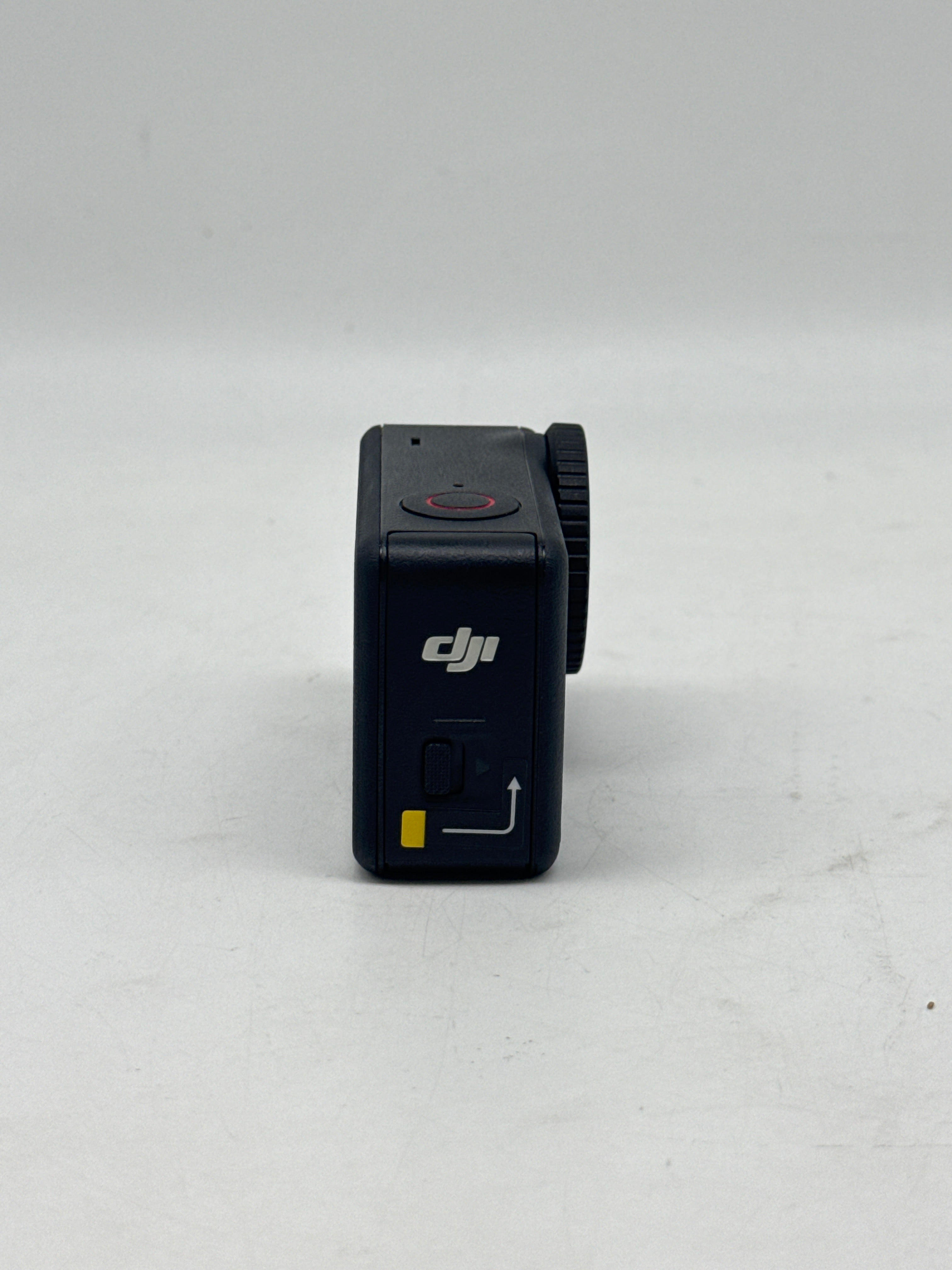 DJI Osmo Action 6 Essential Combo 8K Action Camera Black W/Accessories